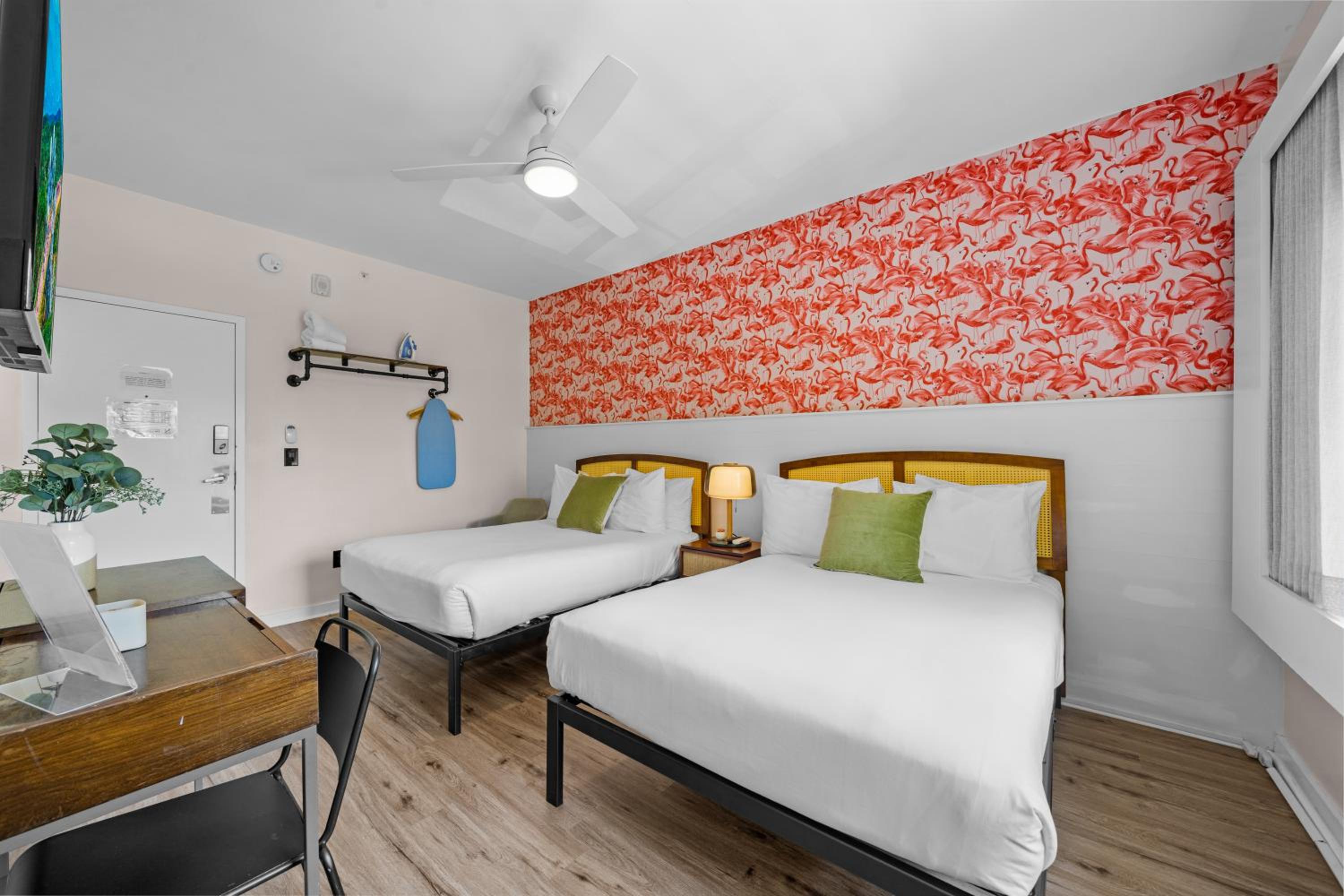 Deluxe Two Queen Beds with Kitchenette - Photo 7
