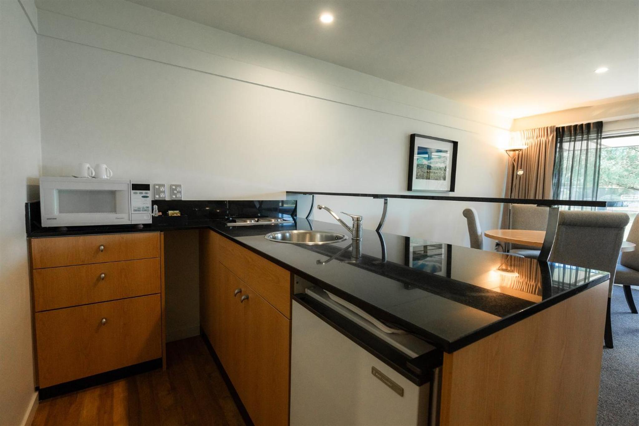 Suite - Photo 2