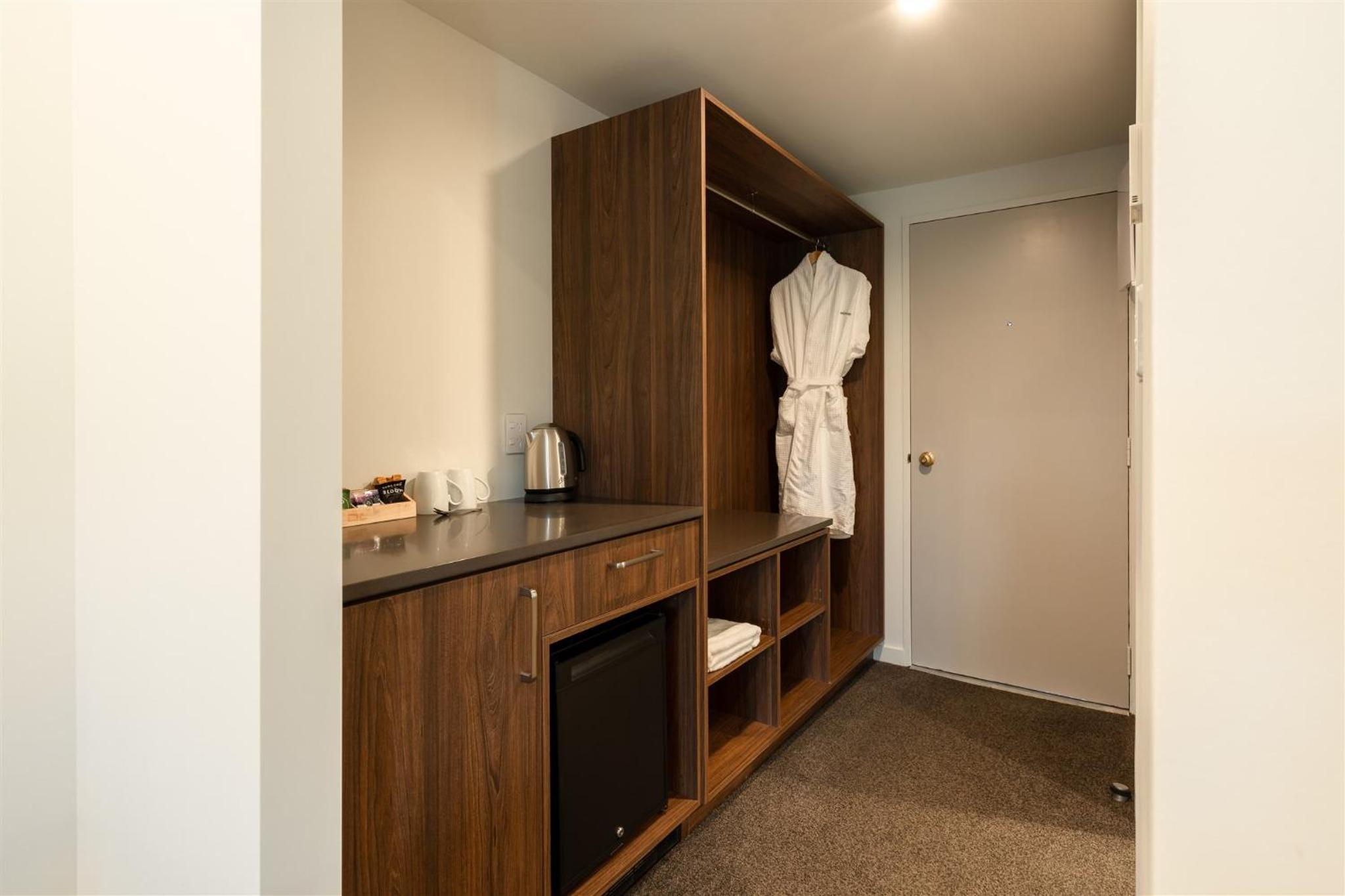 Premium Hotel Room - Photo 2