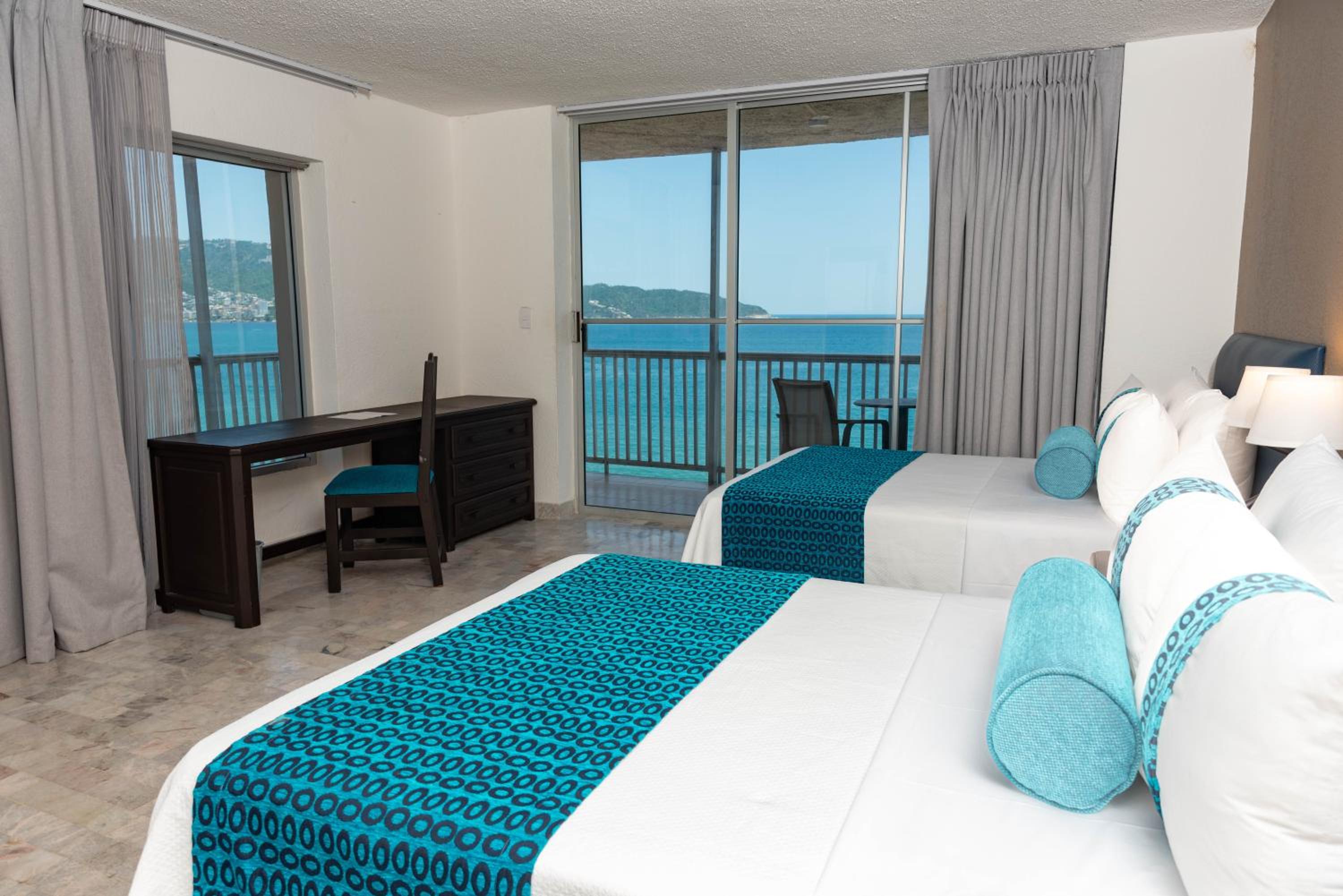 Standard Double Room with Two Double Beds - Photo 2