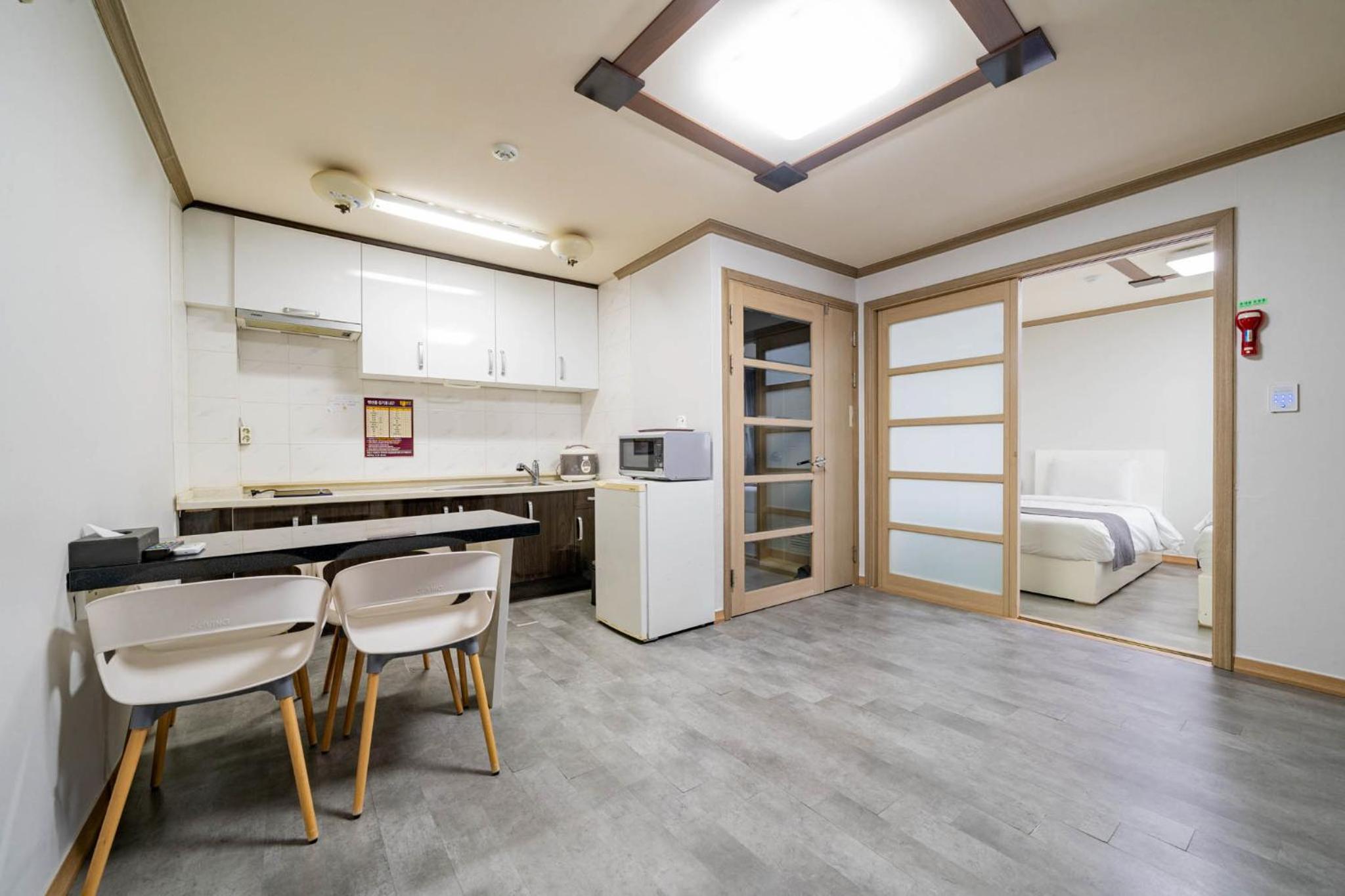 1.5 room Pension style Twin Ondol - Photo 1