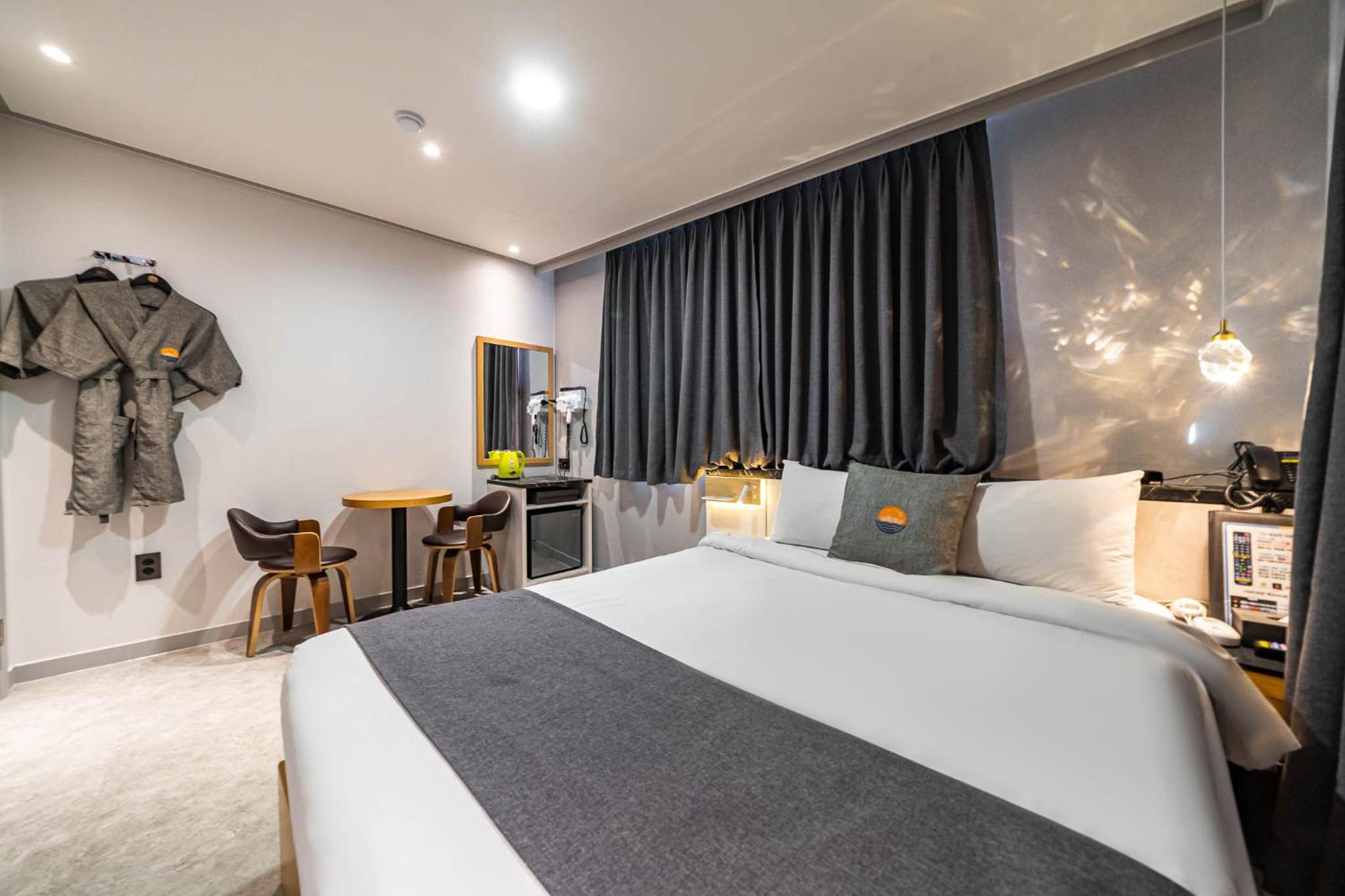 Standard Dual Oceanview - Photo 3