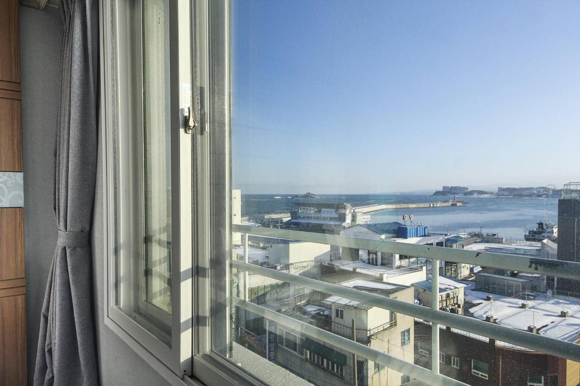 Premium Double Oceanview - Photo 3