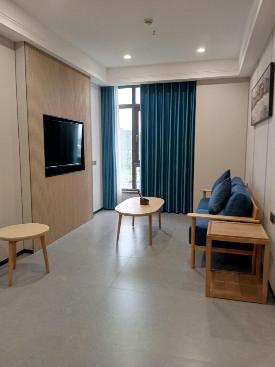Family Room photo 1