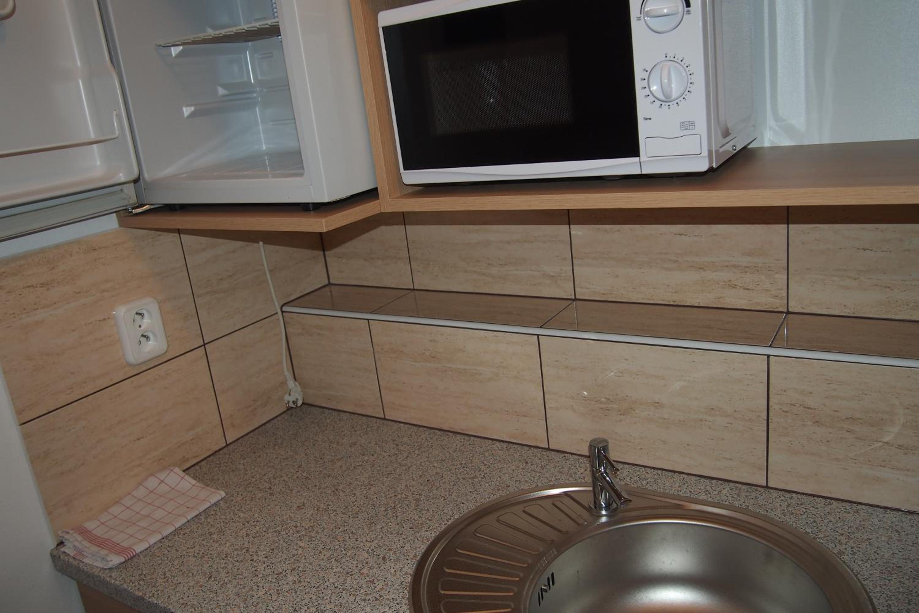 Triple Room with Balcony - Photo 7
