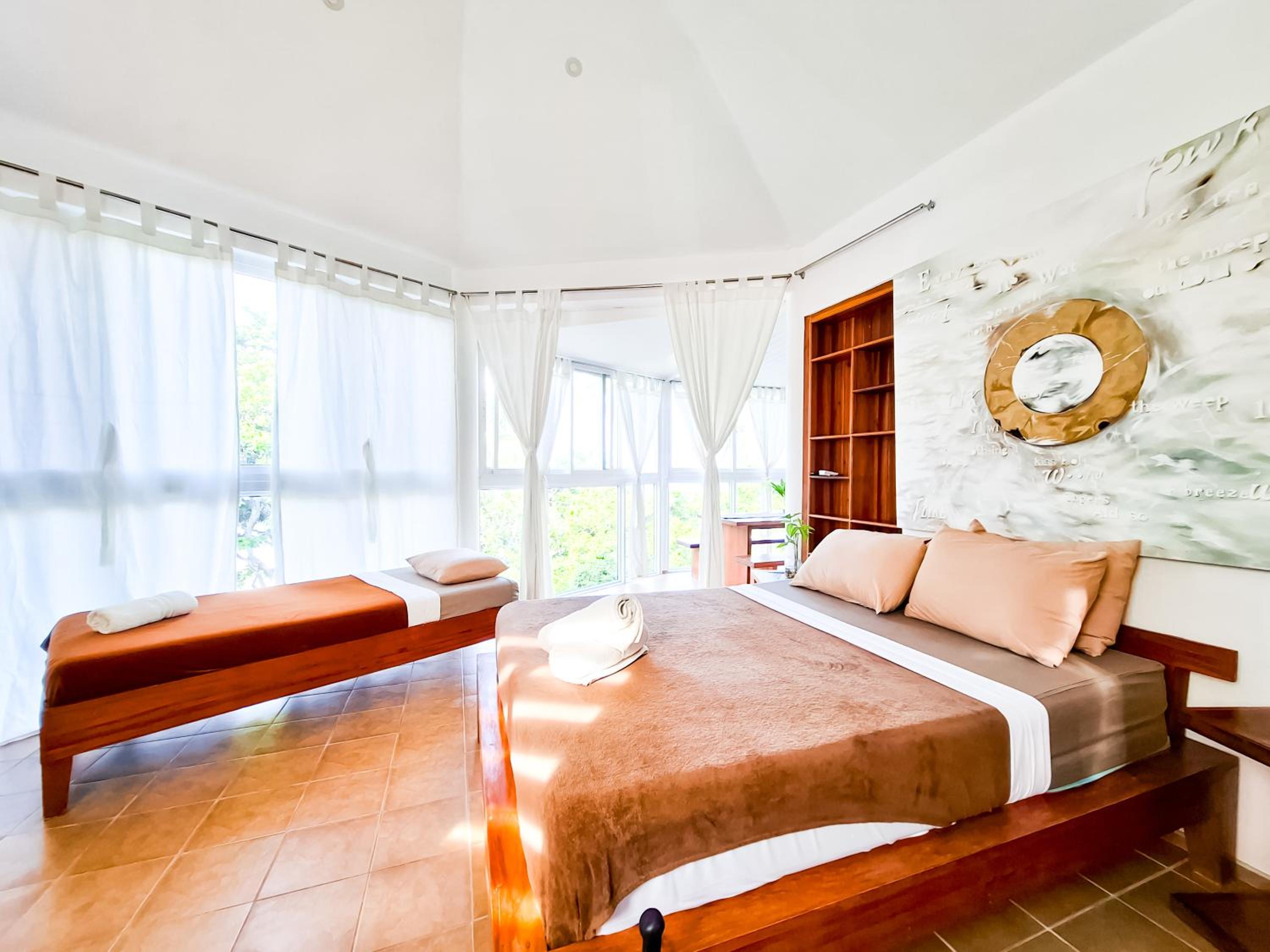 Penthouse - Photo 16