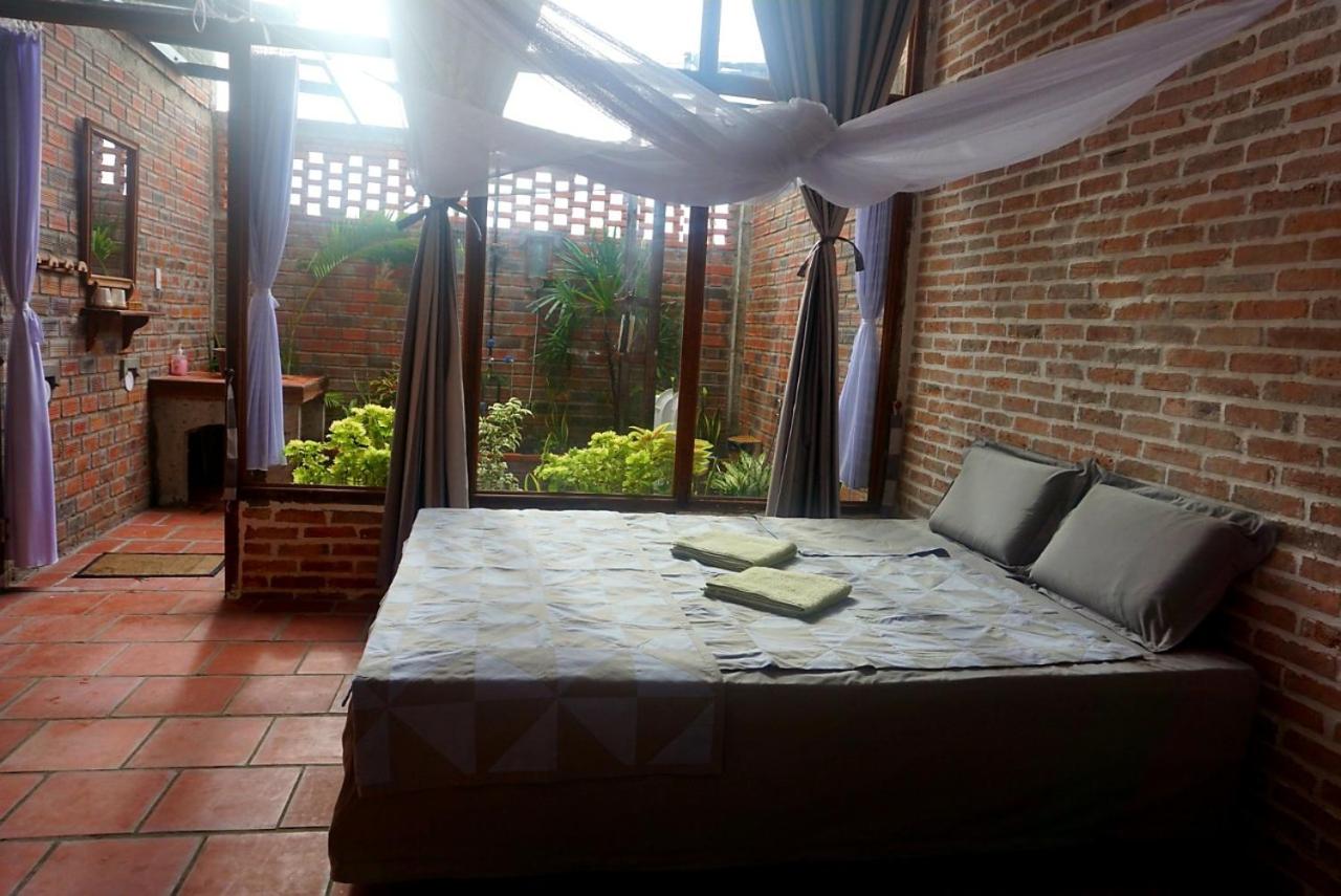 Large Double or Twin Room photo 1