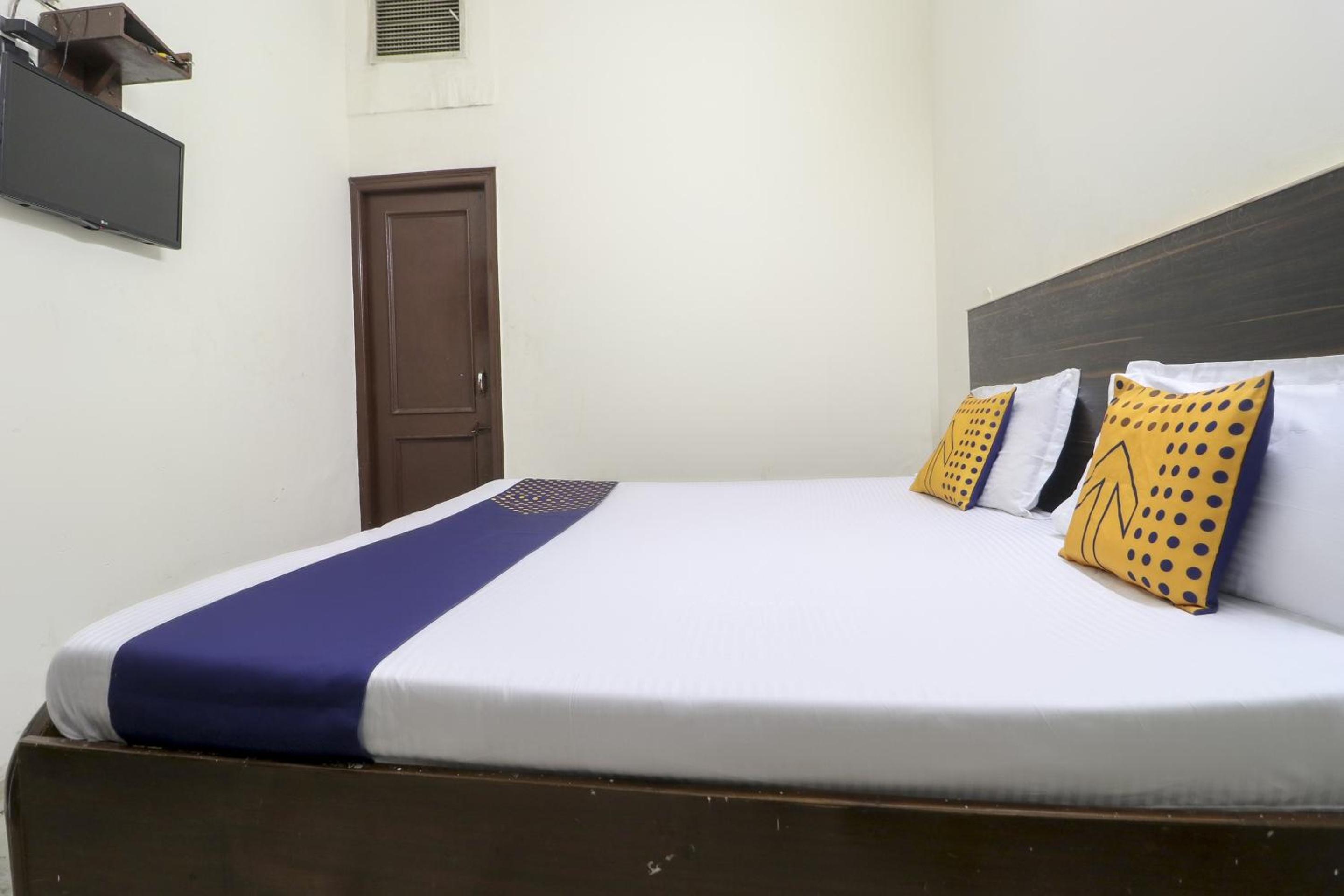 Classic Triple Room - Photo 5