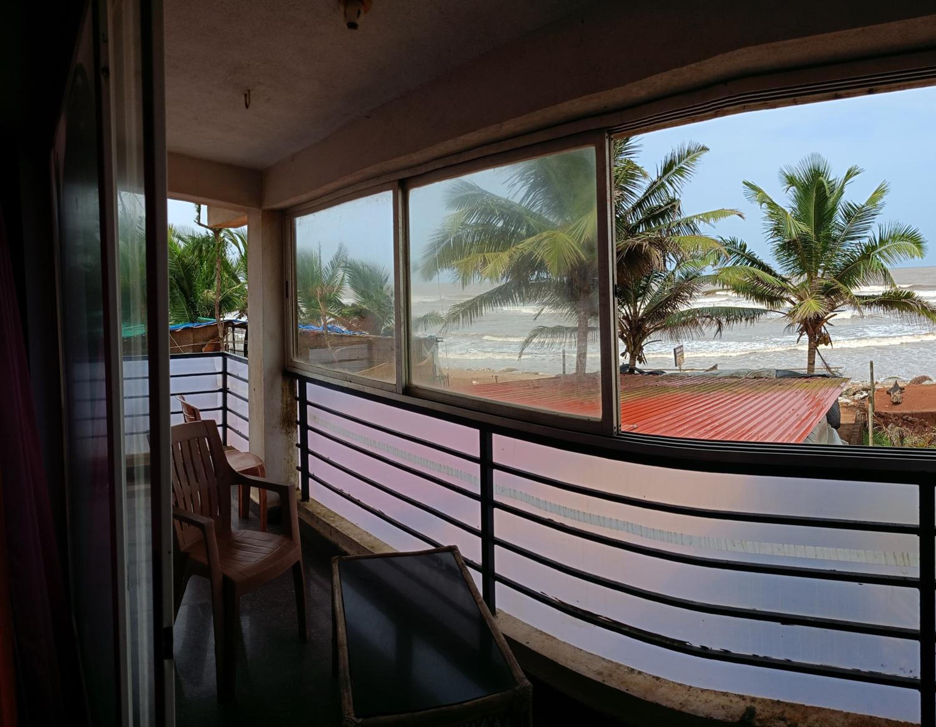 Deluxe Double Room with Balcony and Sea View photo 2