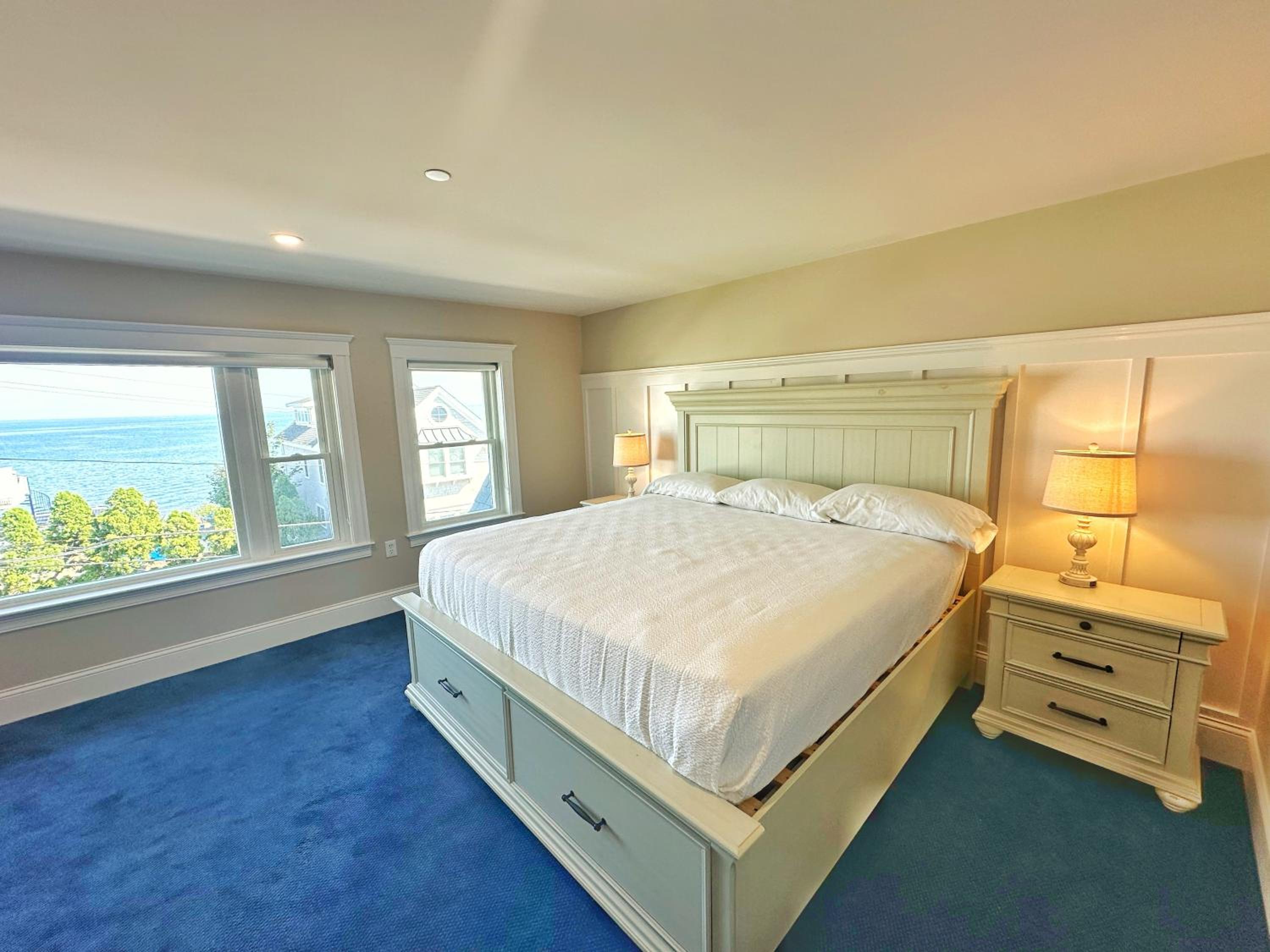 King Suite with Ocean View photo 2