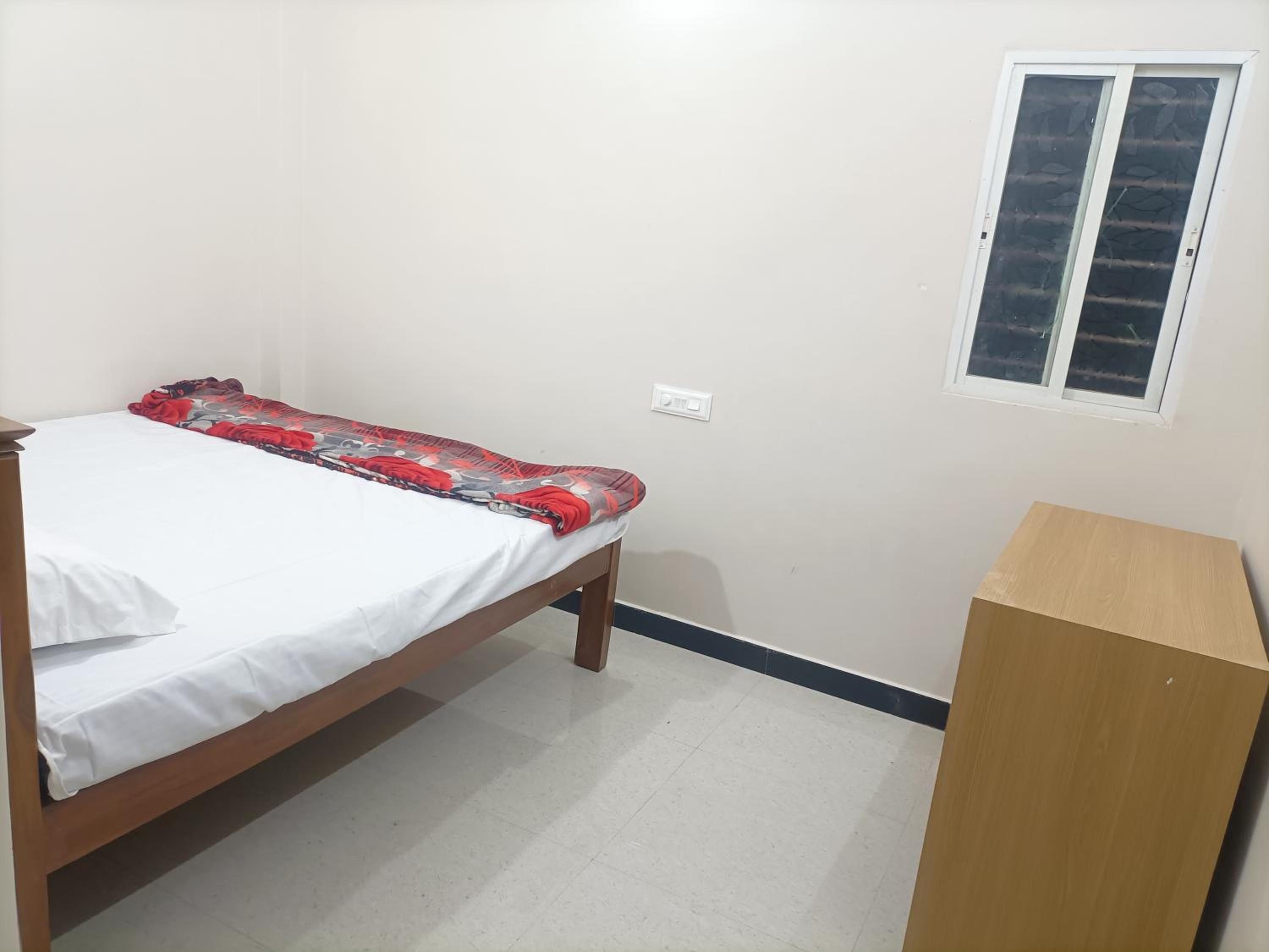 Budget Double or Twin Room photo 3