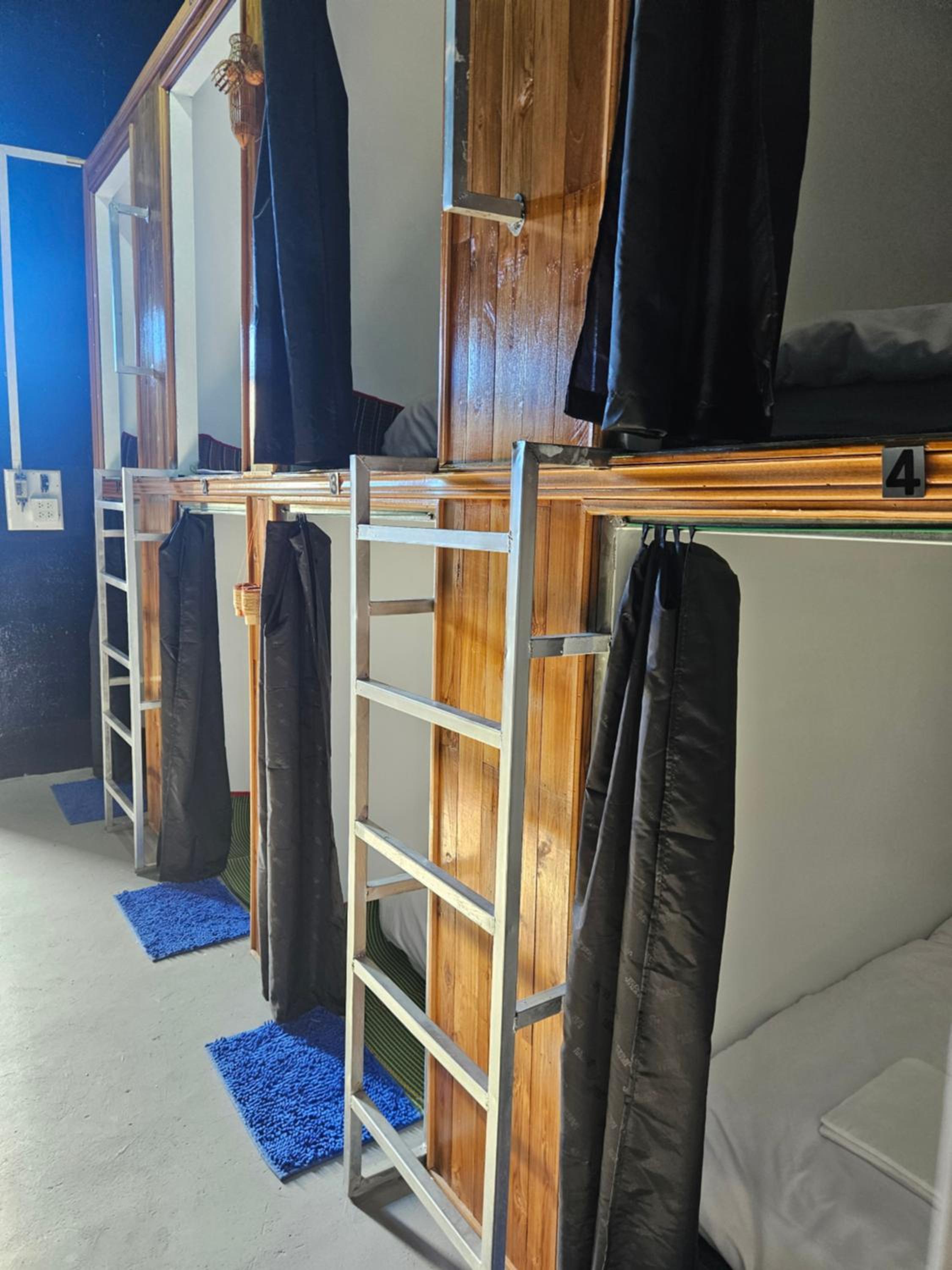 Bed in 8-Bed Mixed Dormitory Room photo 3