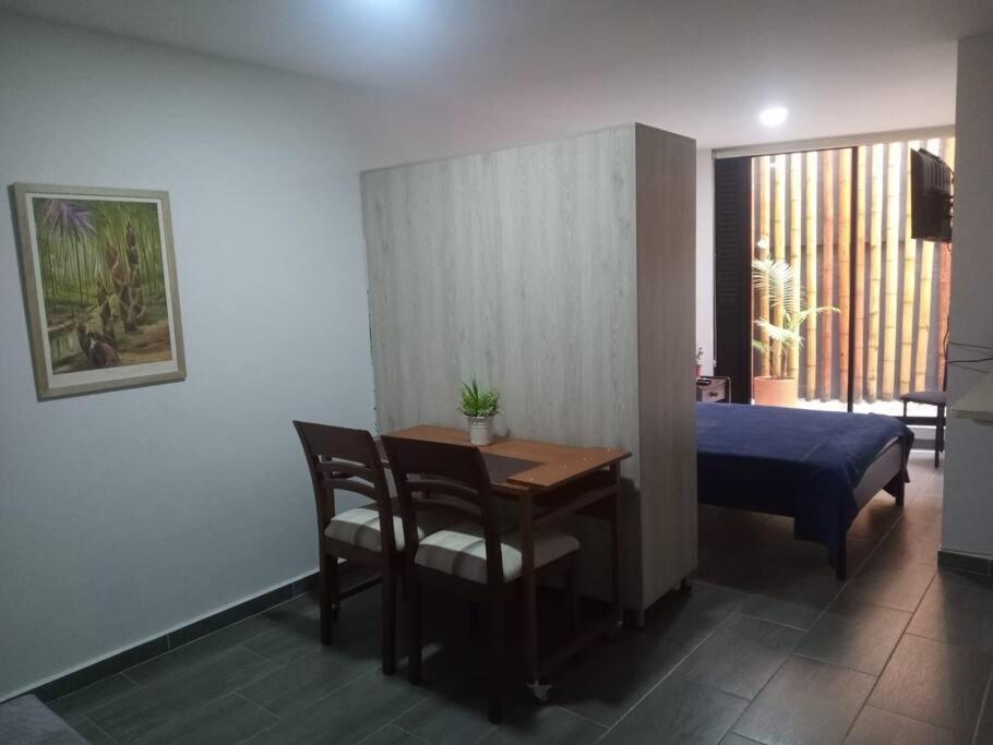 One-Bedroom Apartment photo 2