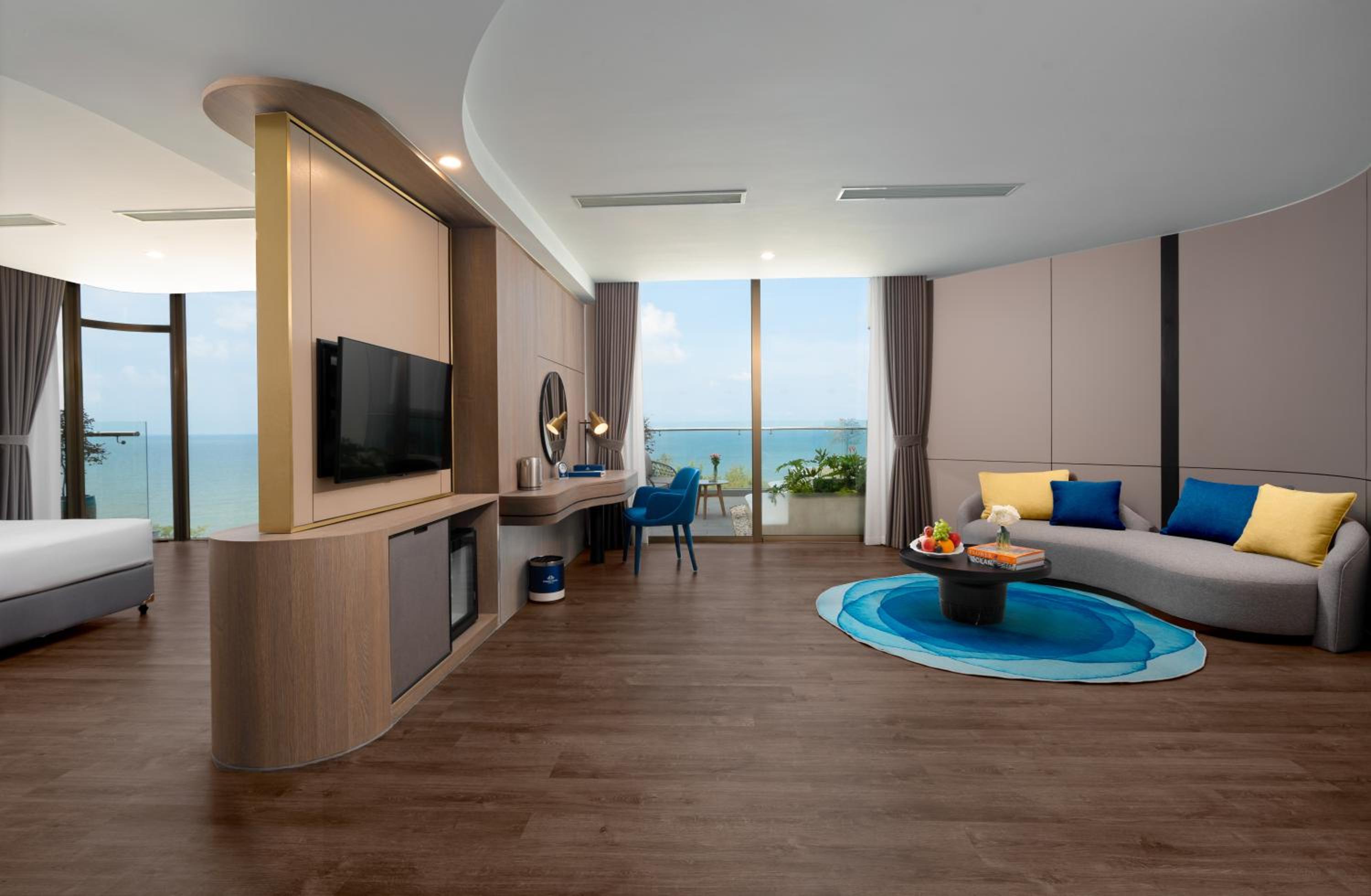 King Room with Balcony photo 3