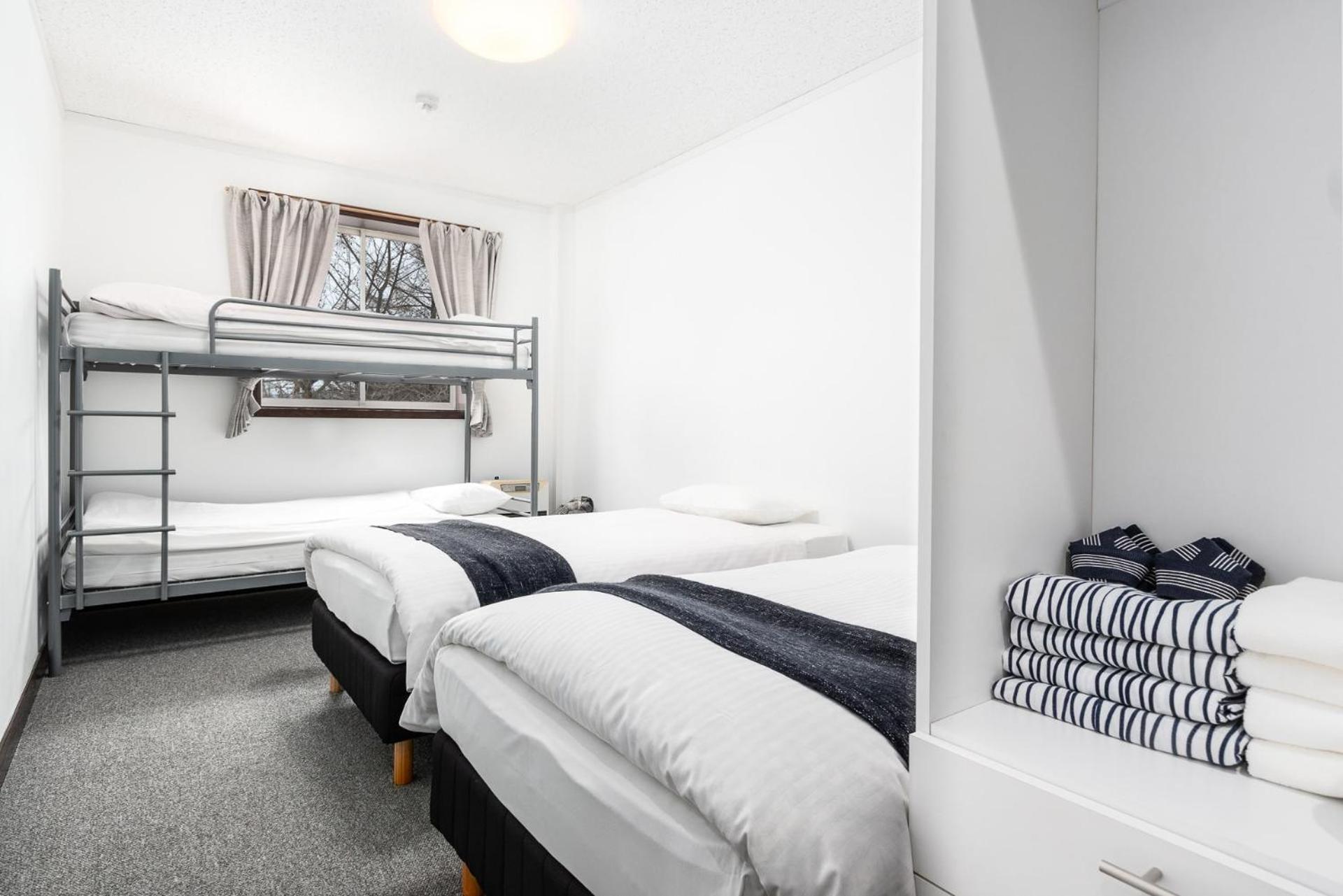 Quadruple Room with Private Bathroom