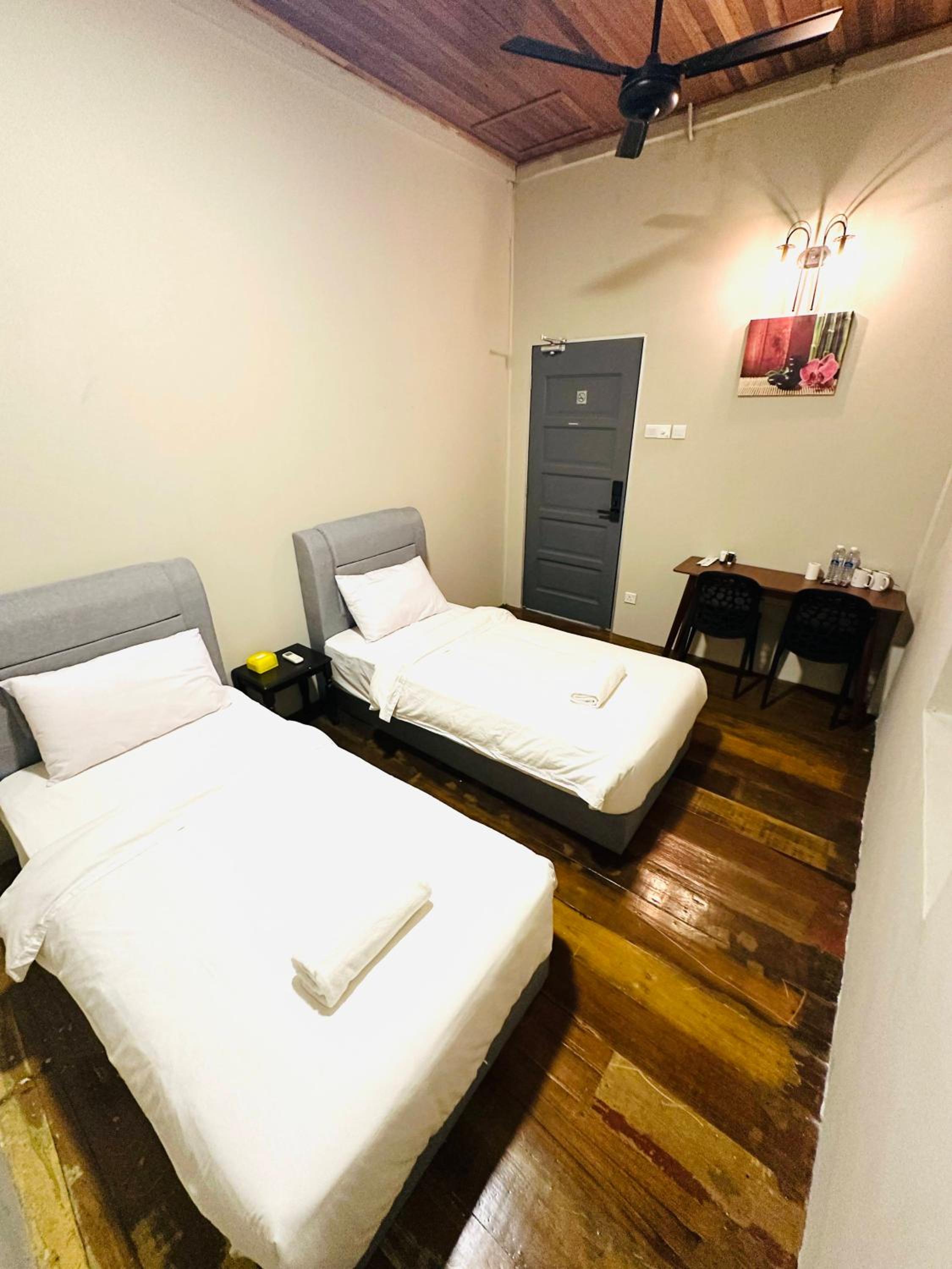 Twin Room with Shared Bathroom