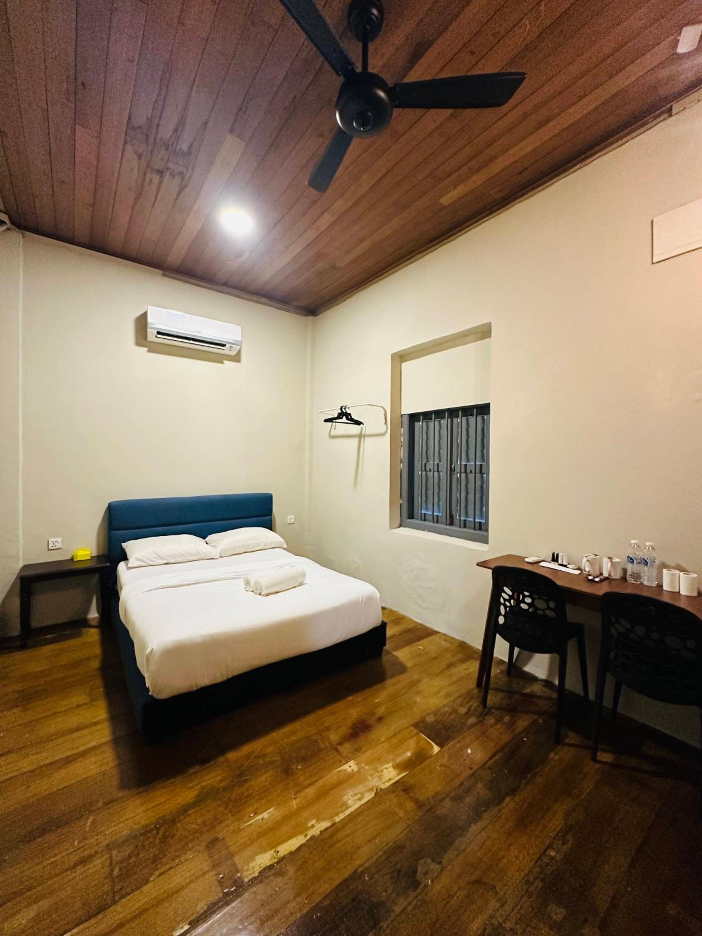 Queen Room with Shared Bathroom