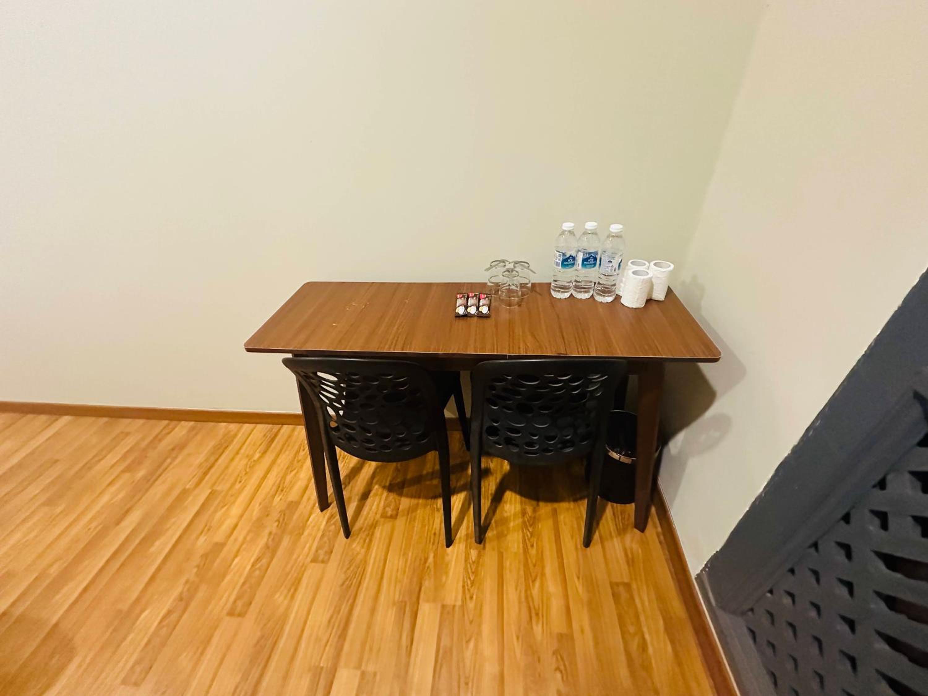 Economy Triple Room - Photo 6