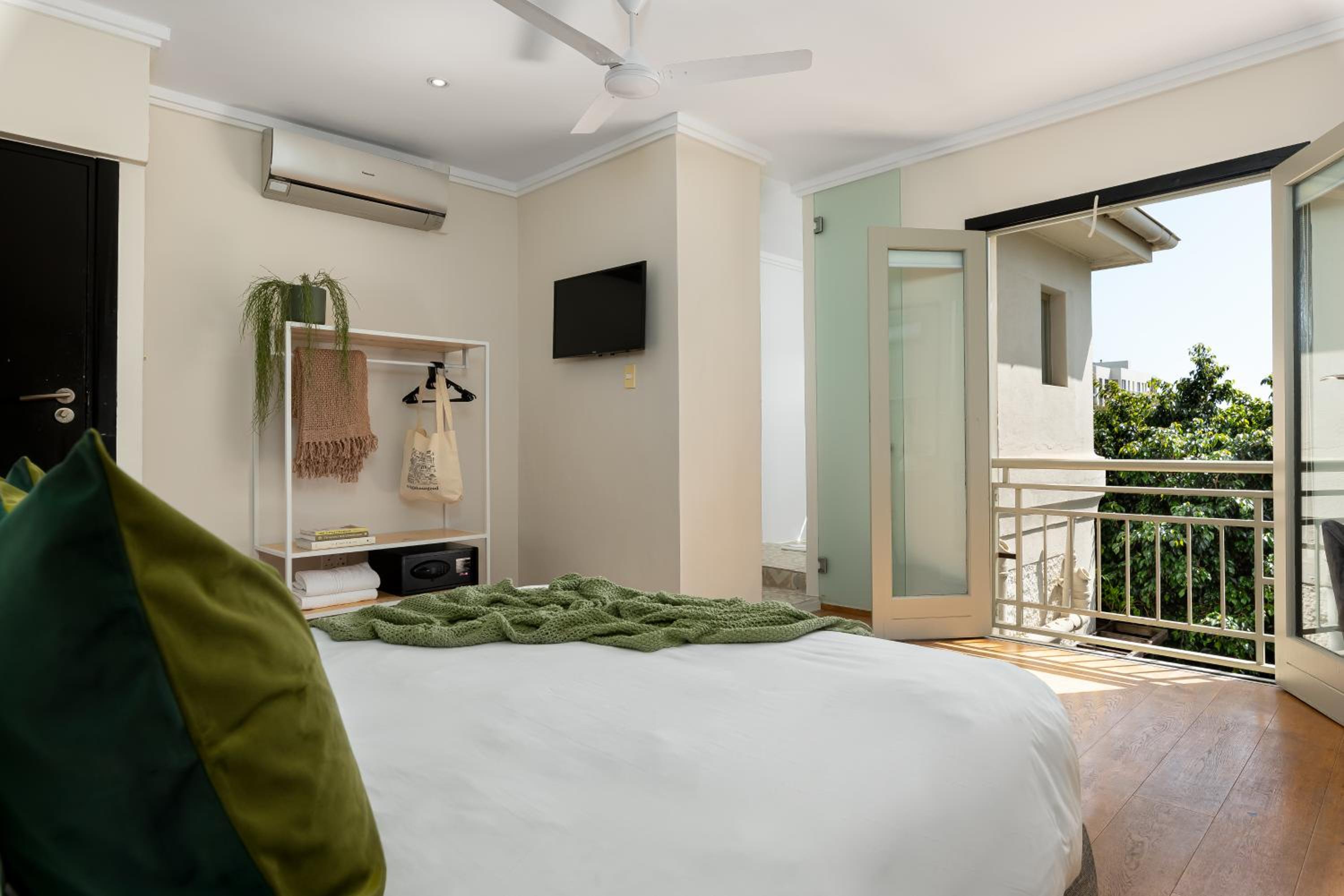 Standard Queen Room - Photo 3