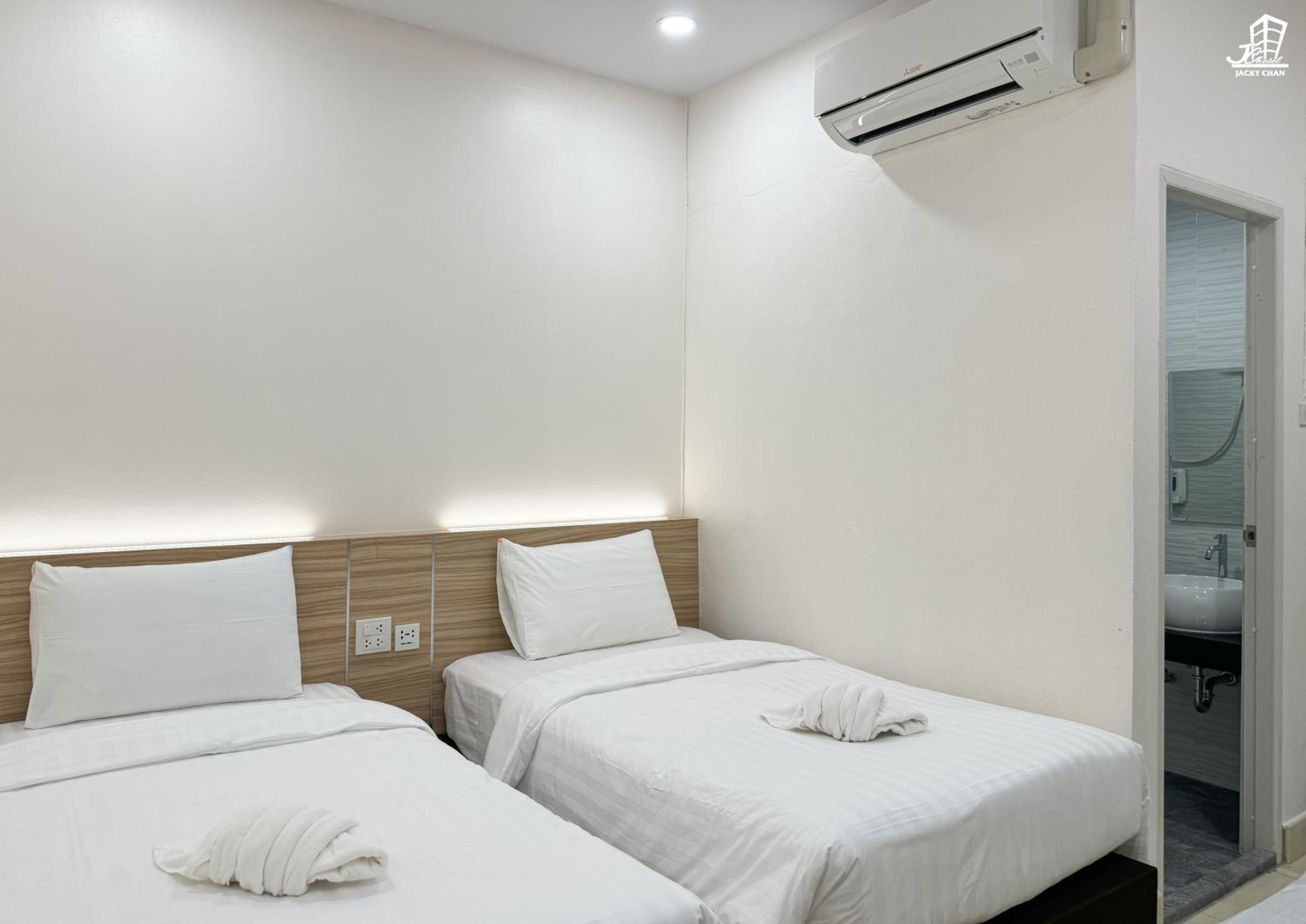 Deluxe Twin Room - Photo 5