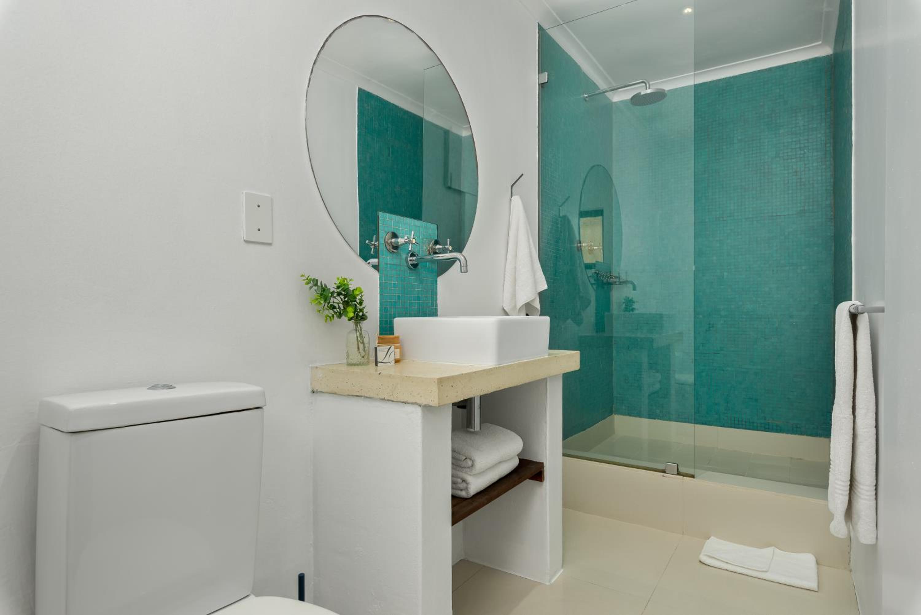 Double or Twin Room - Photo 6