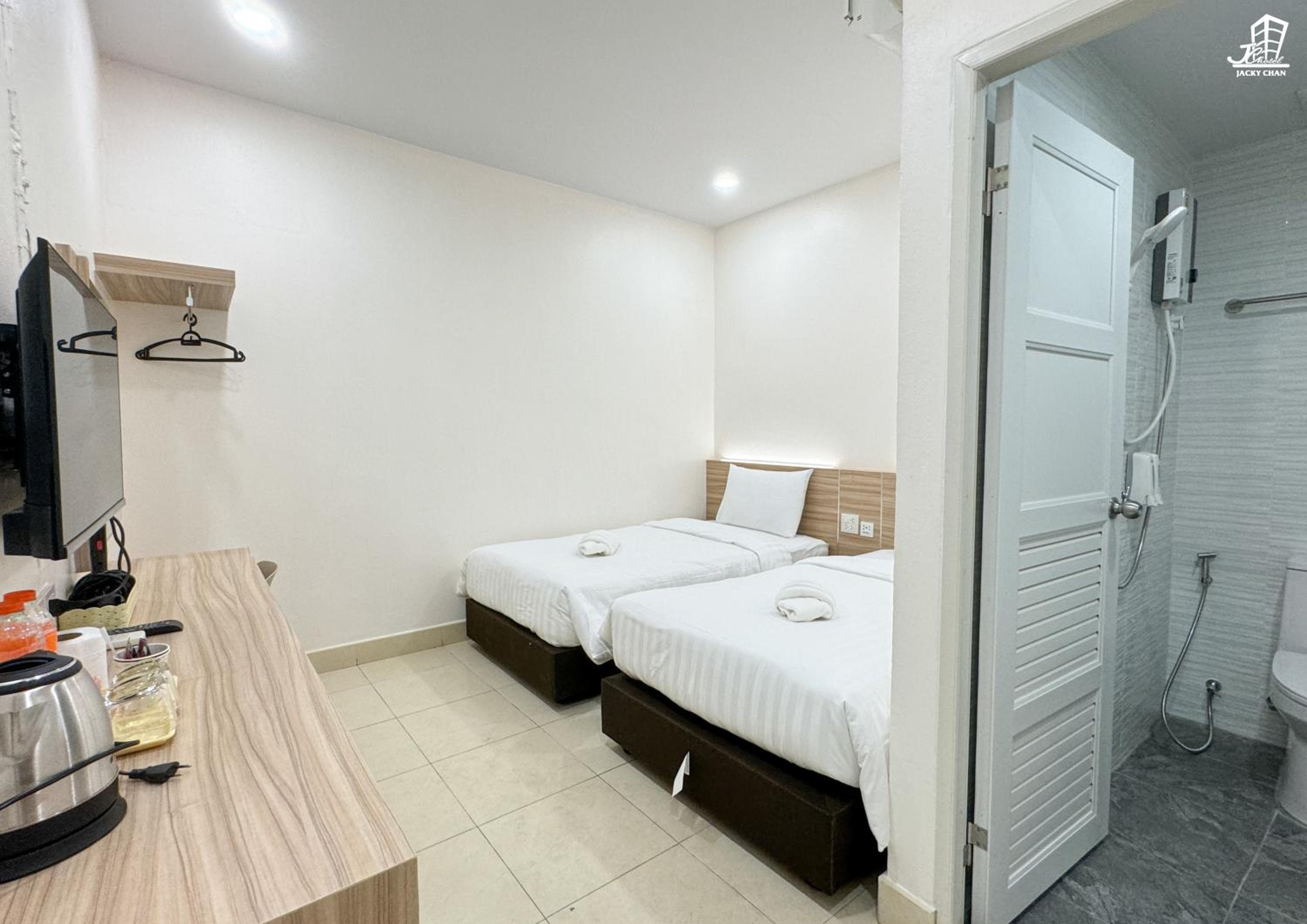 Deluxe Twin Room - Photo 14