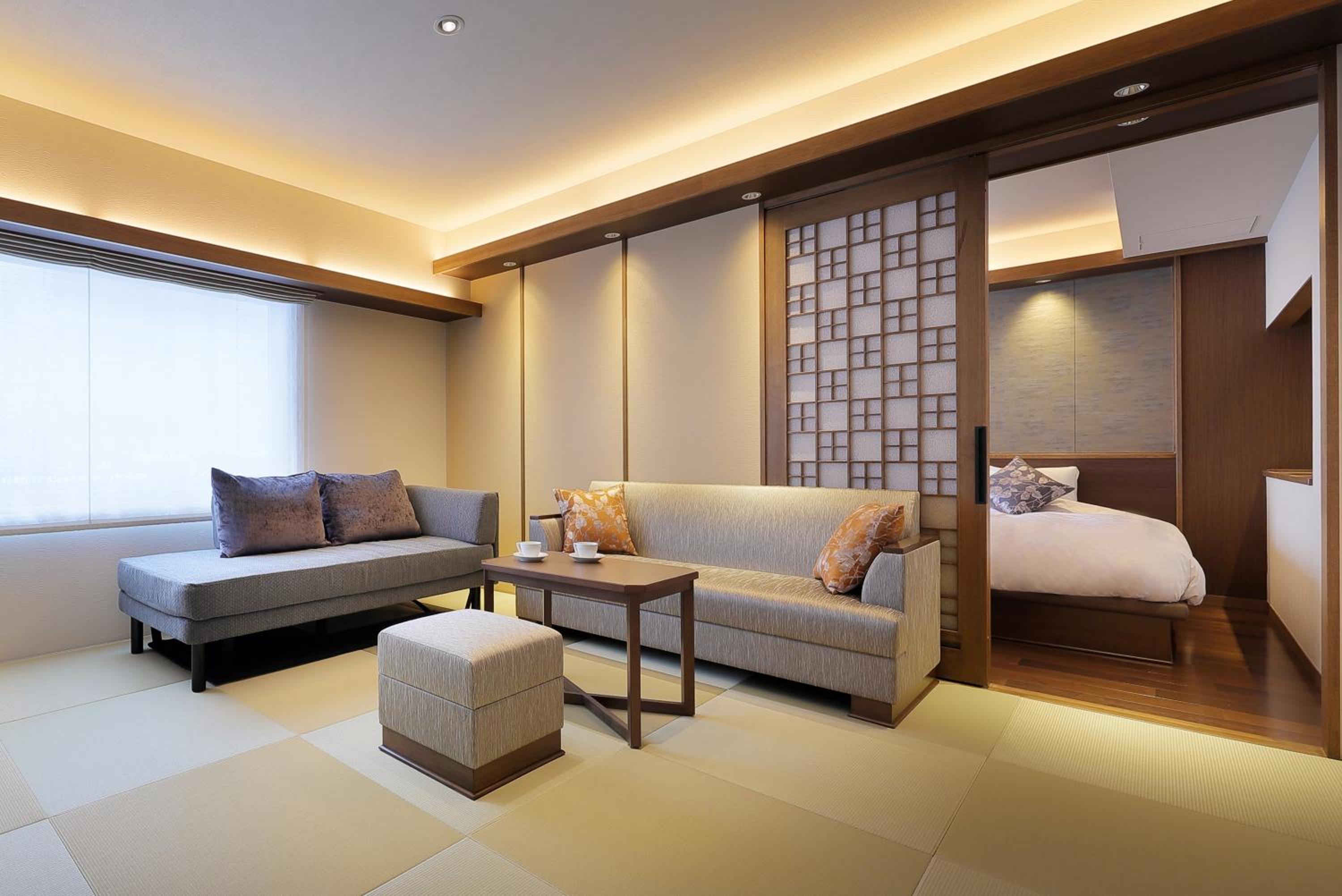 Deluxe Suite - Photo 6