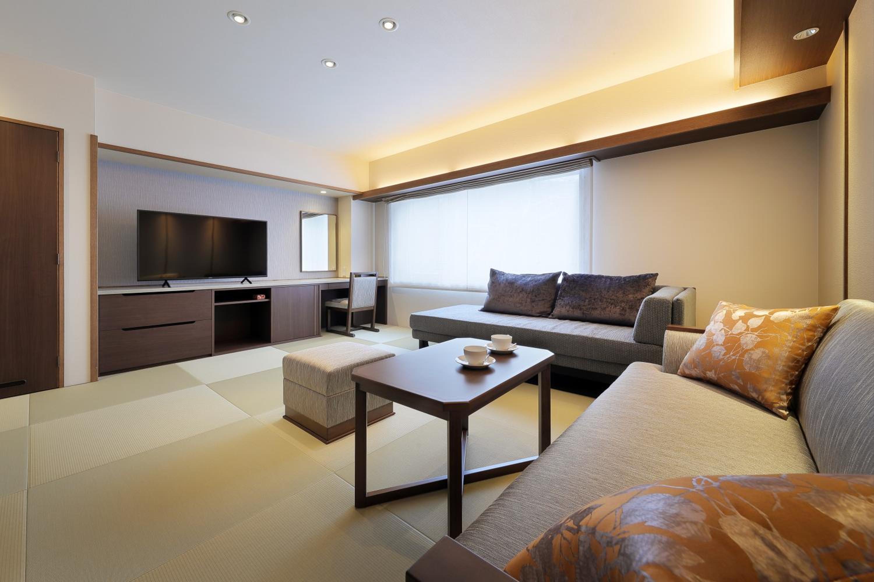 Deluxe Suite - Photo 4