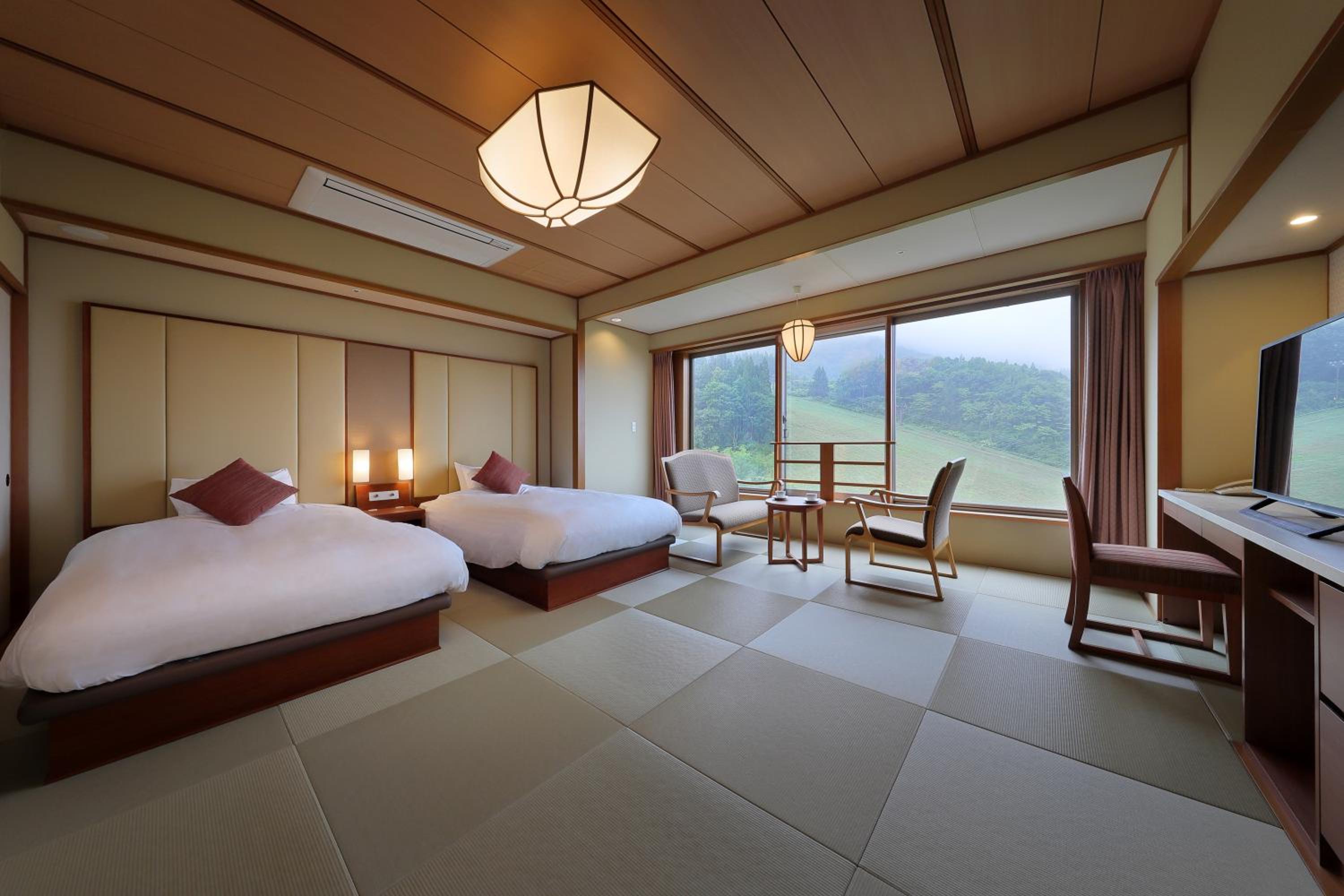 Standard Twin Room - Photo 1