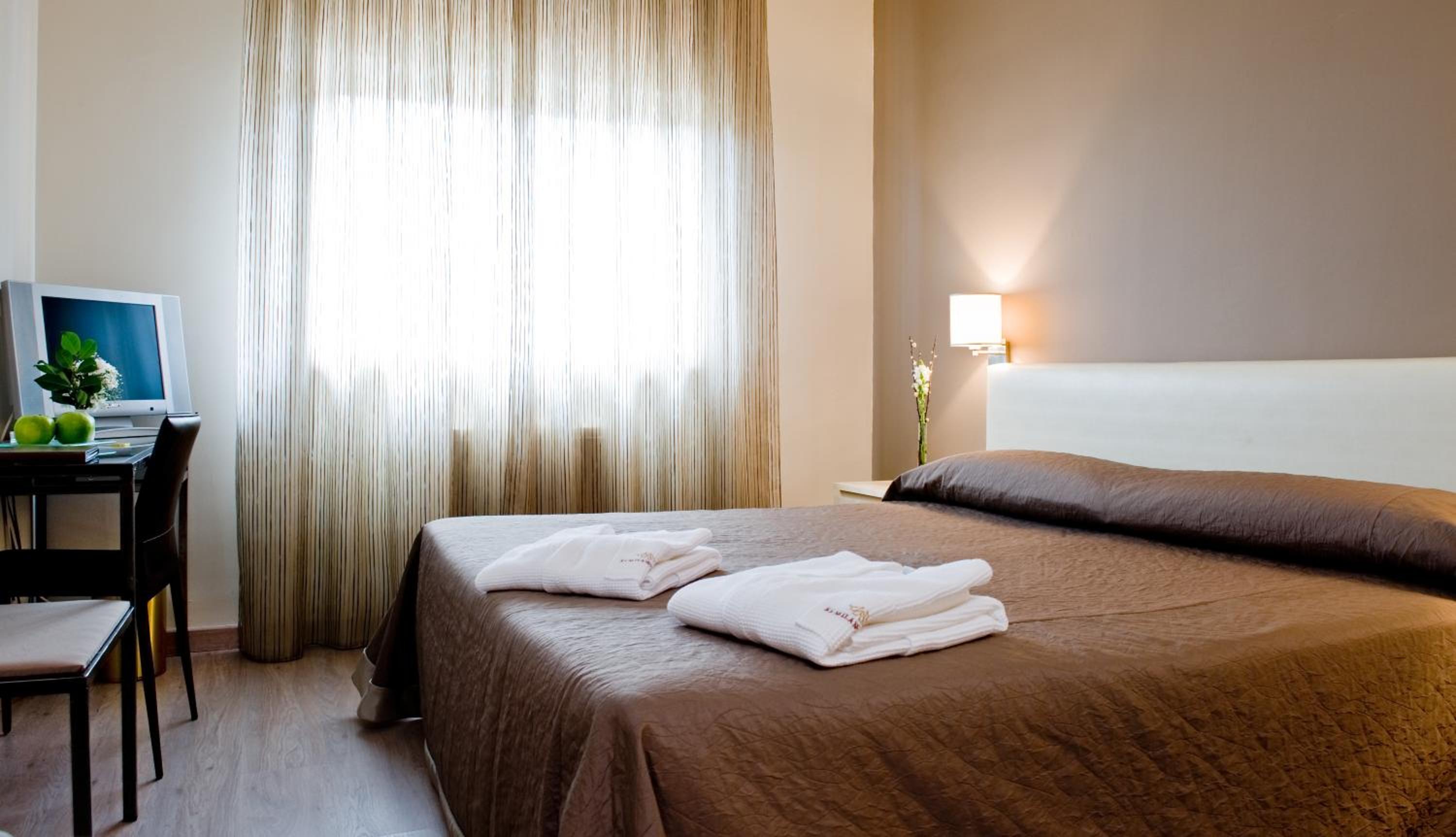 Double Room - Photo 4