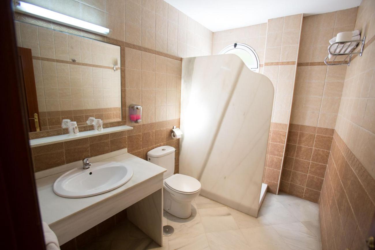 Triple Room - Photo 2