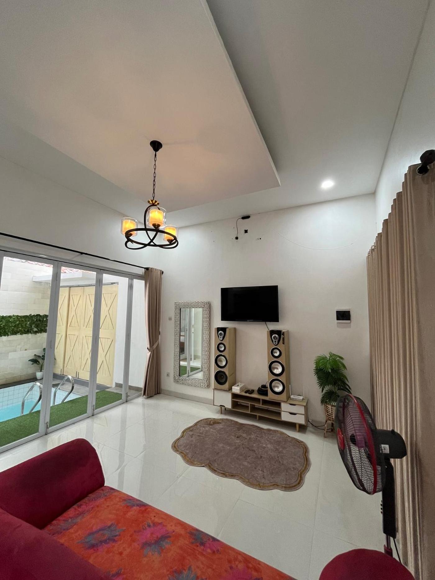 Three-Bedroom House photo 1