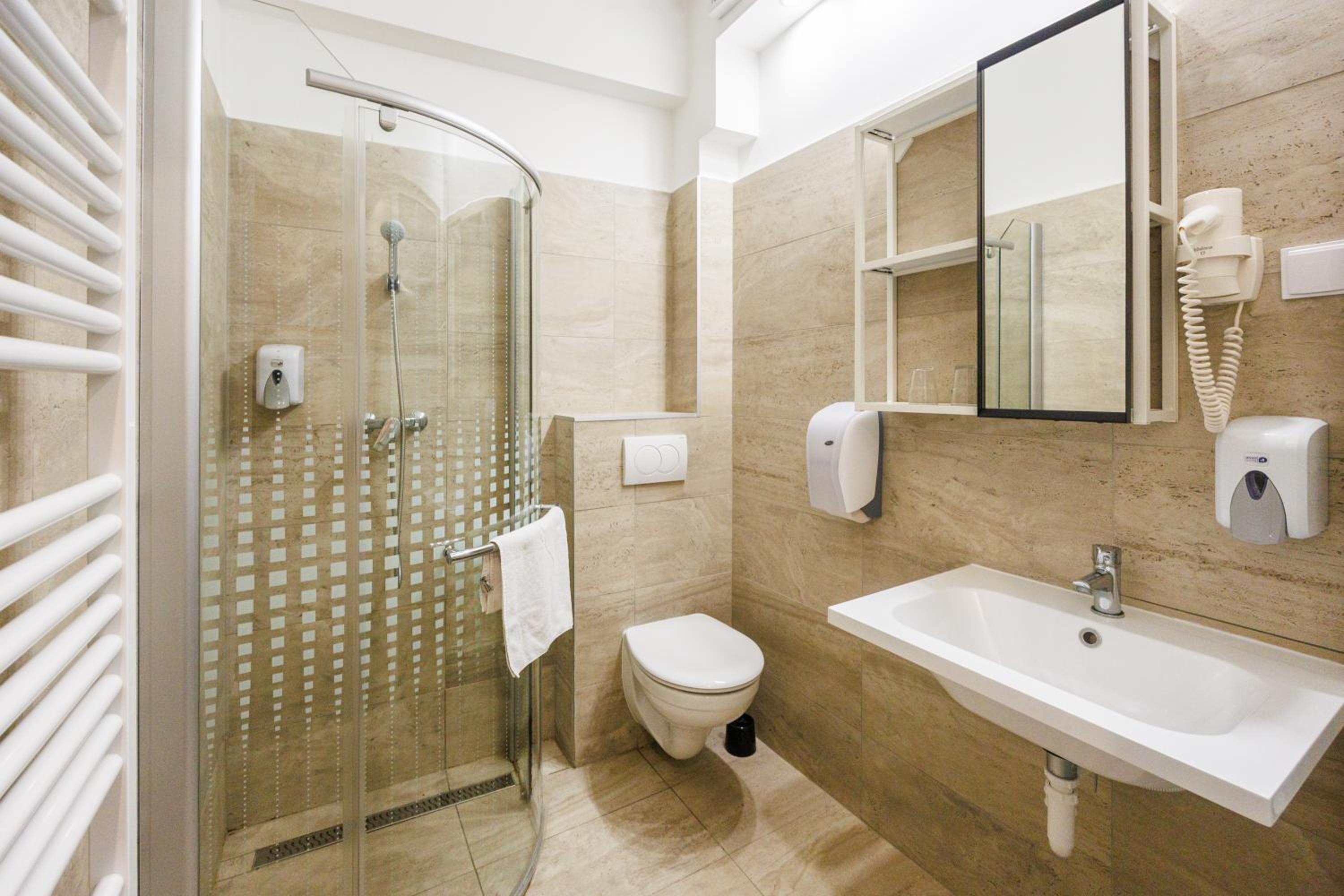 Standard Double Room - Photo 2