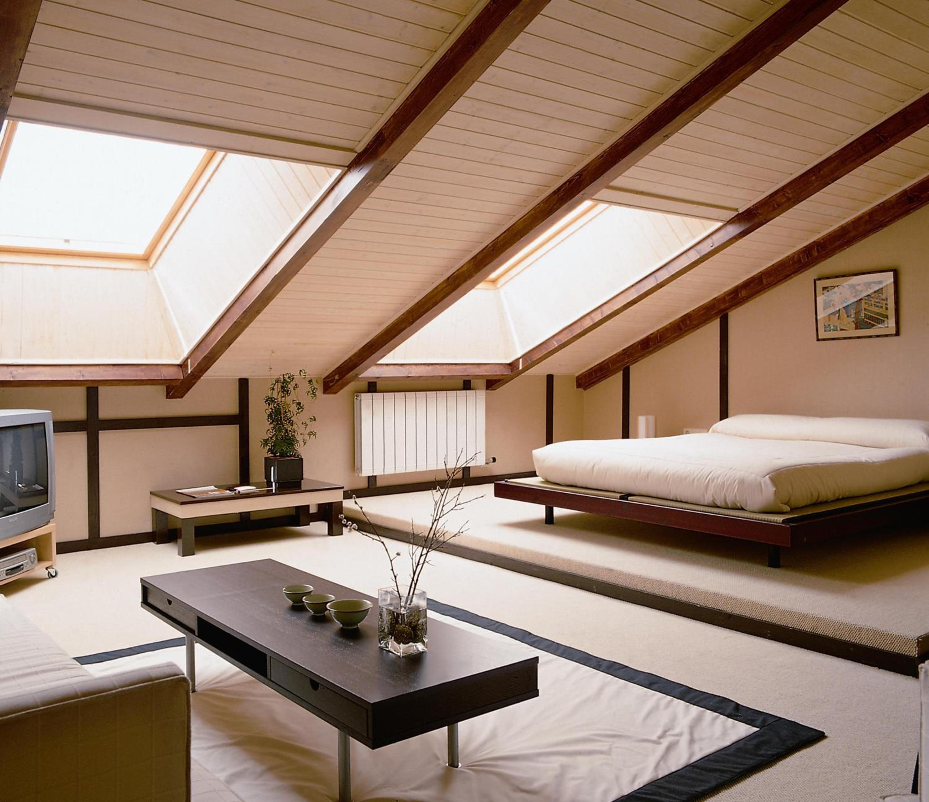 Suite - Photo 1
