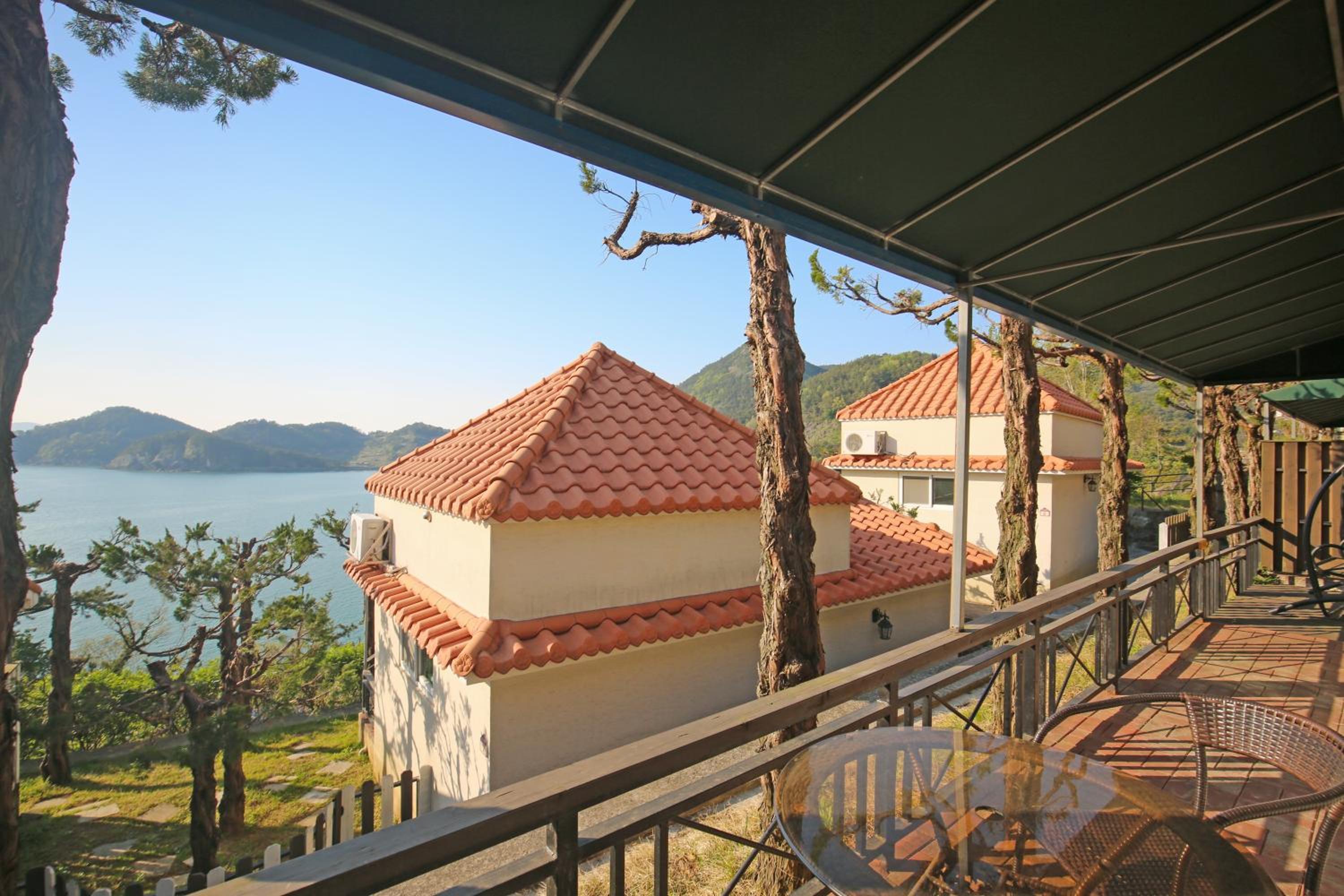 Double Room with Sea View photo 2