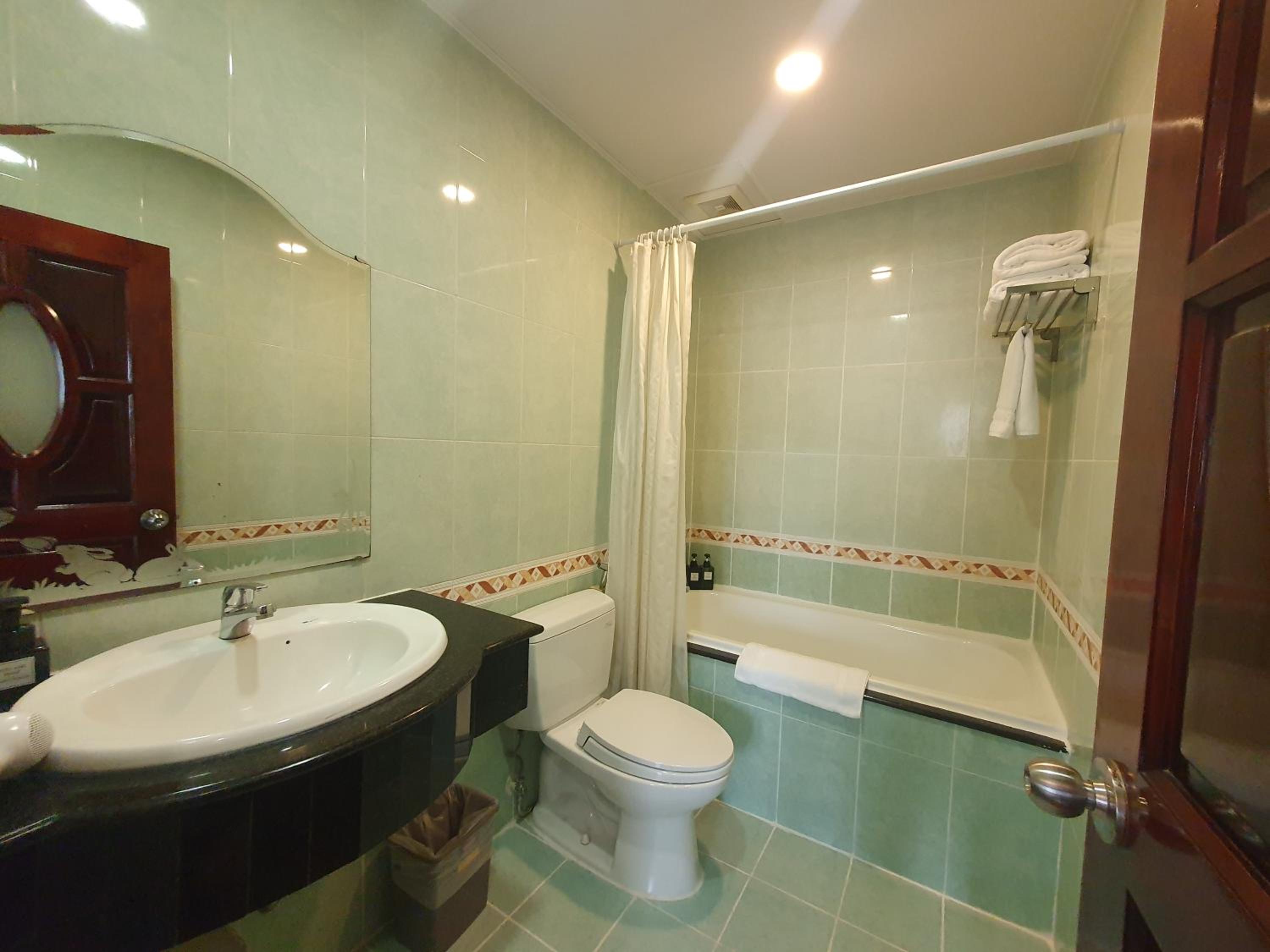 Deluxe Double Room photo 3