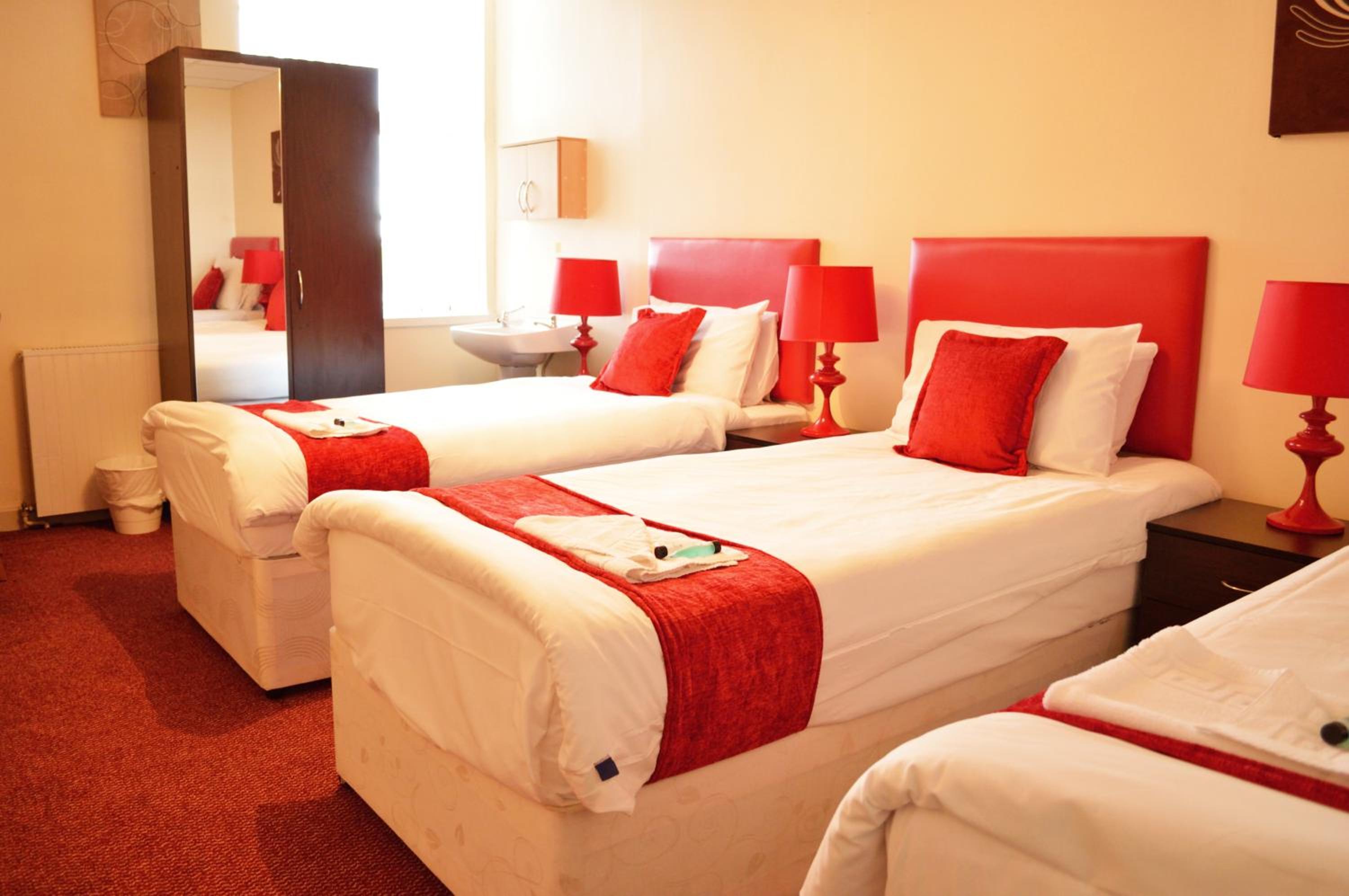 Triple Room with Shared Bathroom