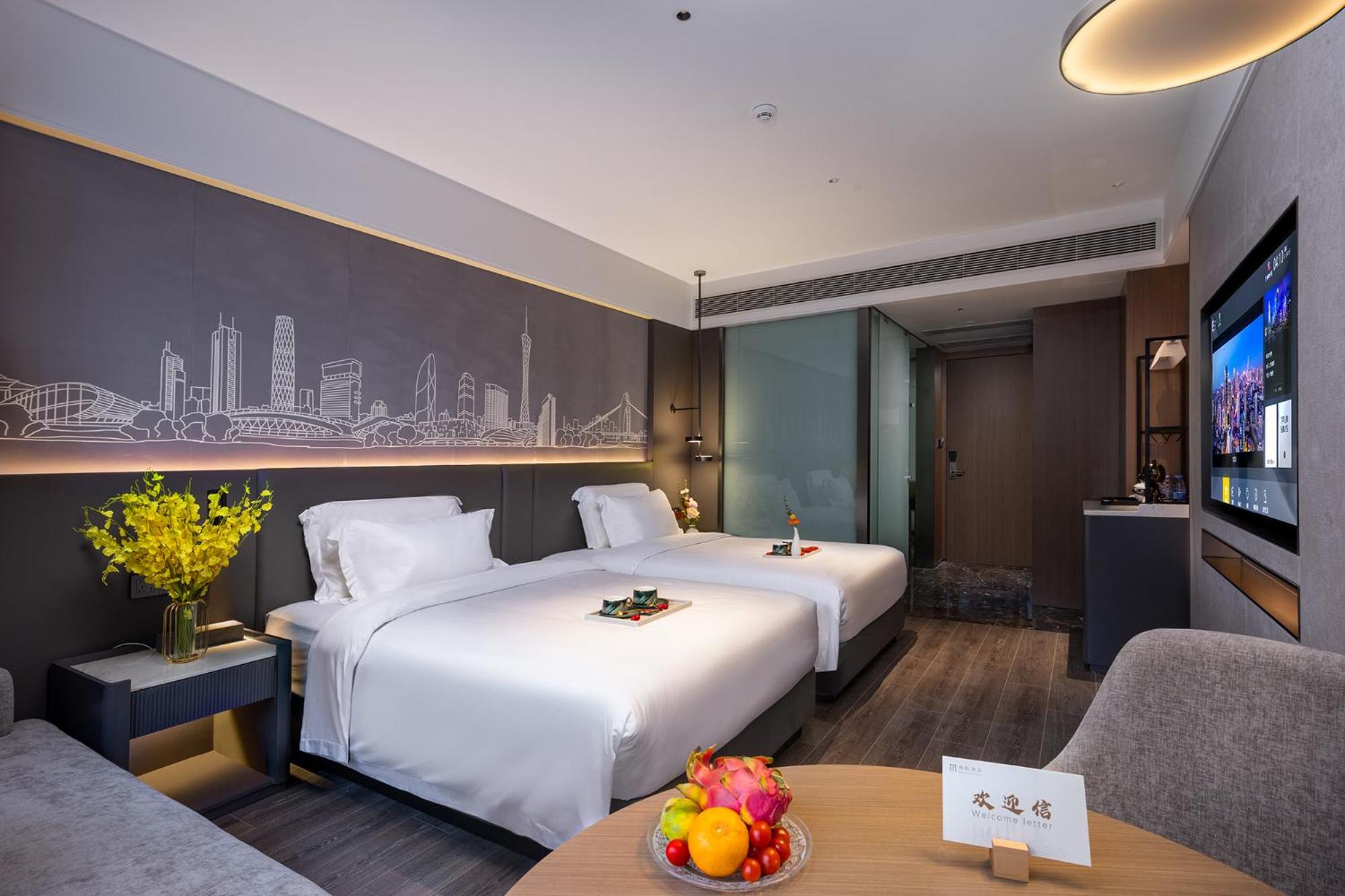 Elegant Twin Room with River View