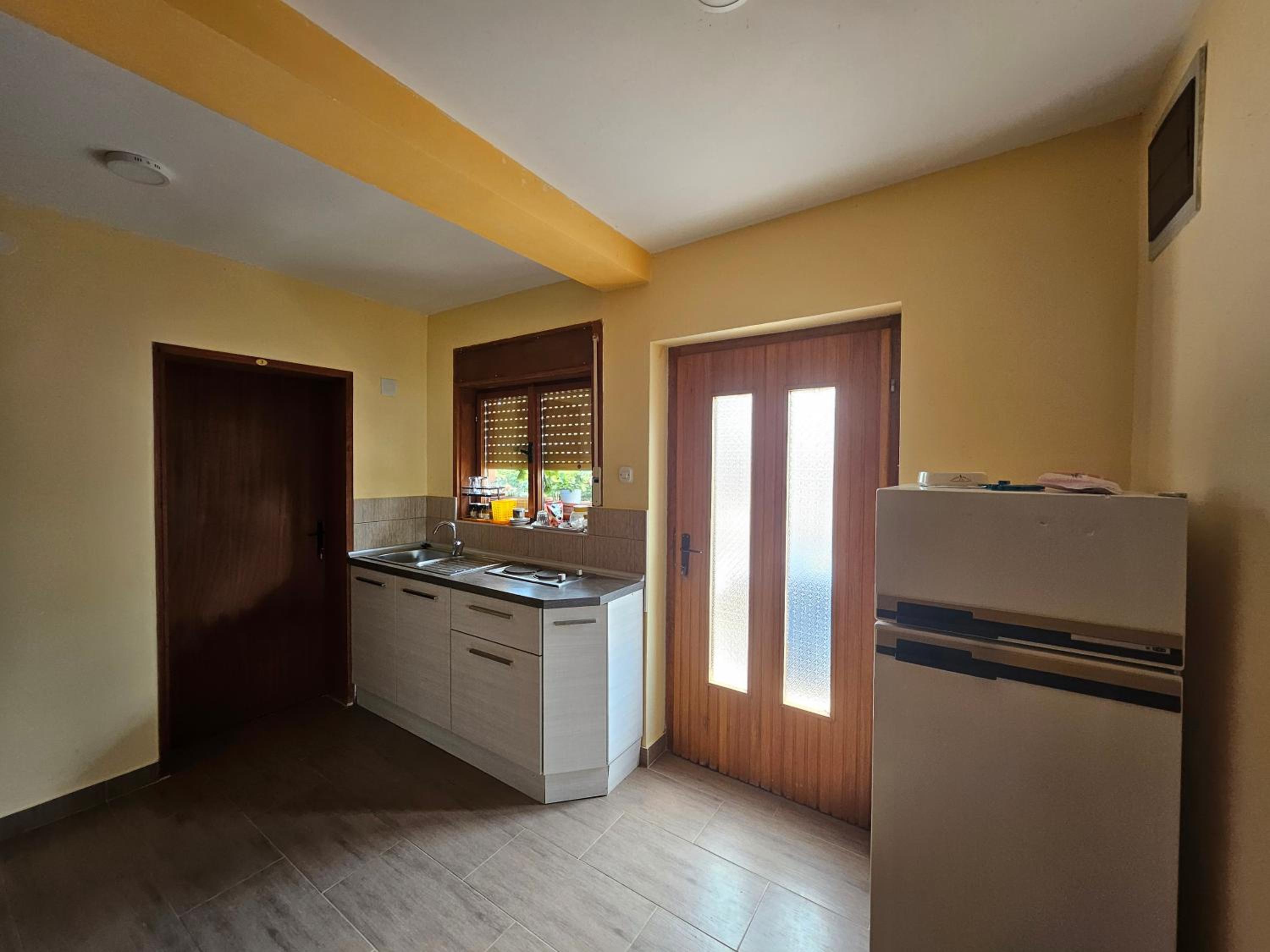 Two-Bedroom Apartment with Lake View photo 3