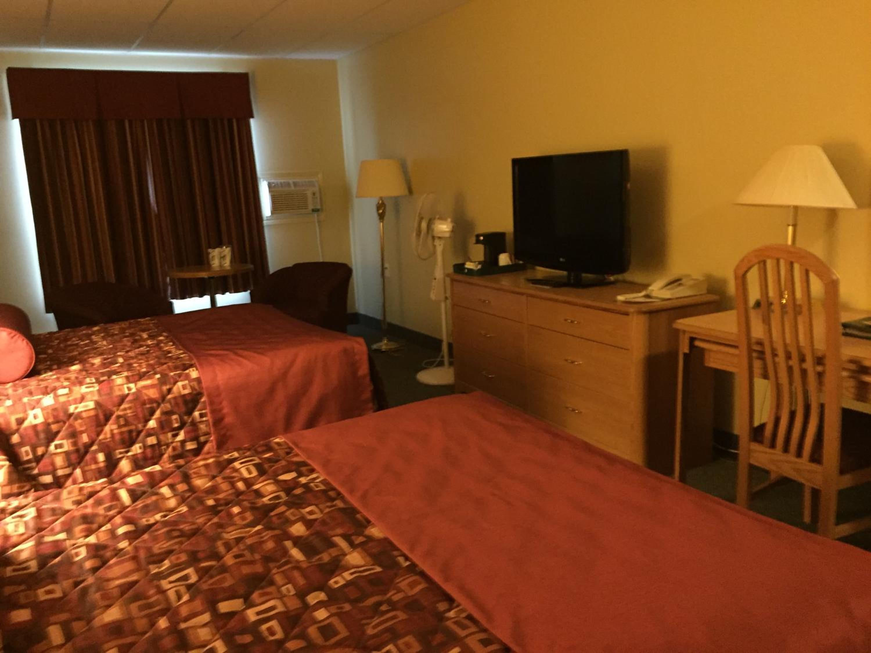 Double Room with Two Double Beds photo 2