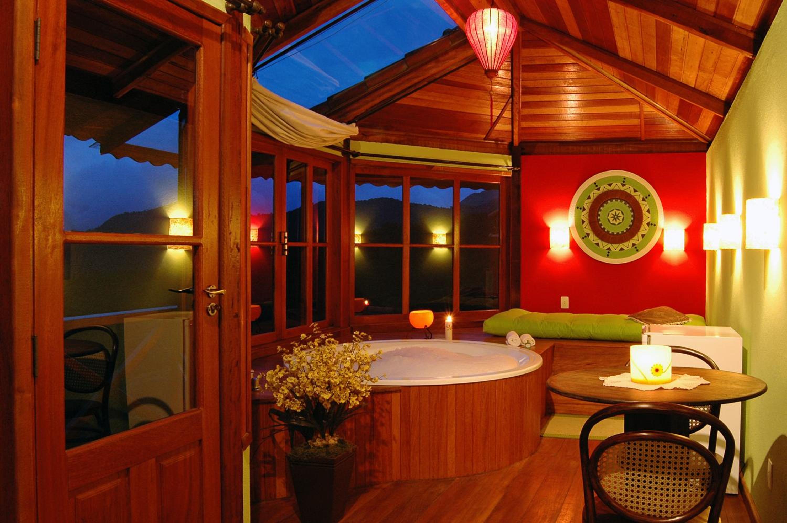 Superior Chalet Deluxe with Bathtub  photo 3