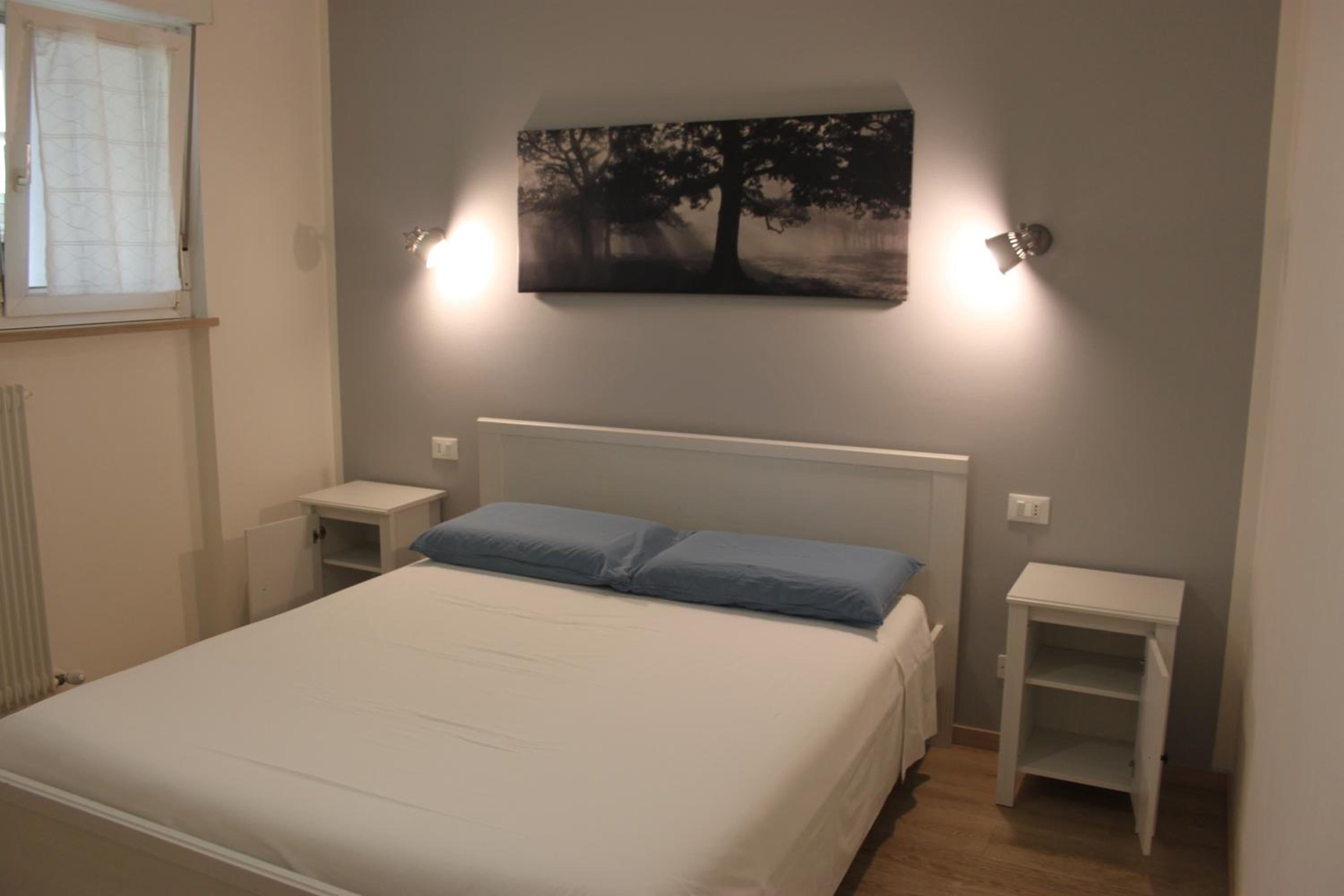 Double Room with Shared Bathroom photo 1