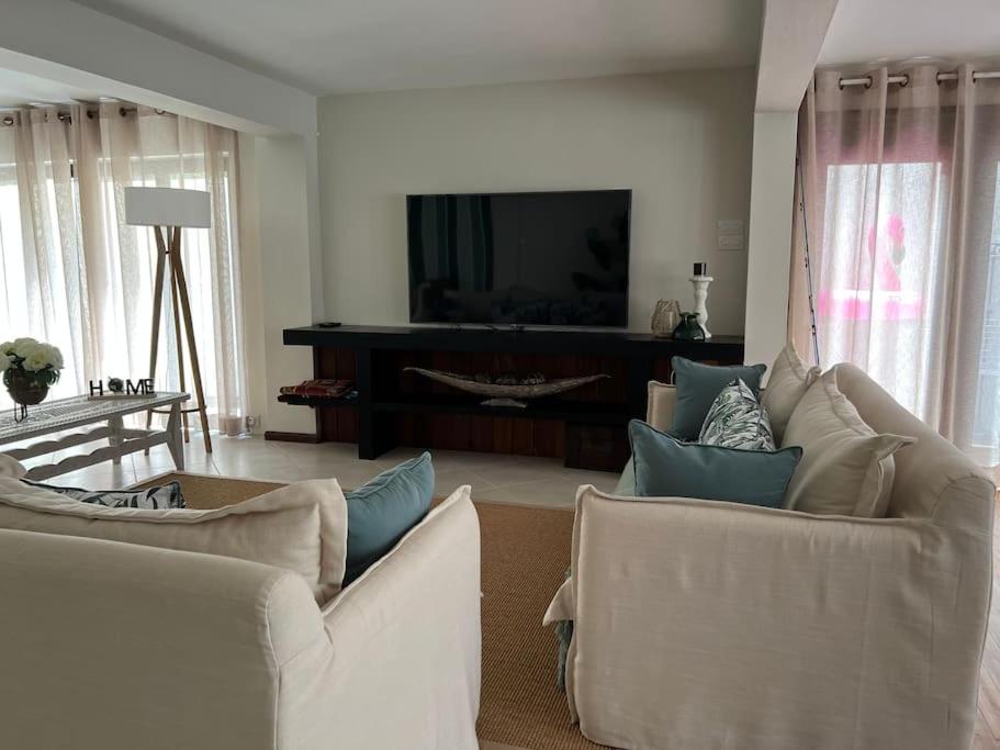 Three-Bedroom Villa photo 1