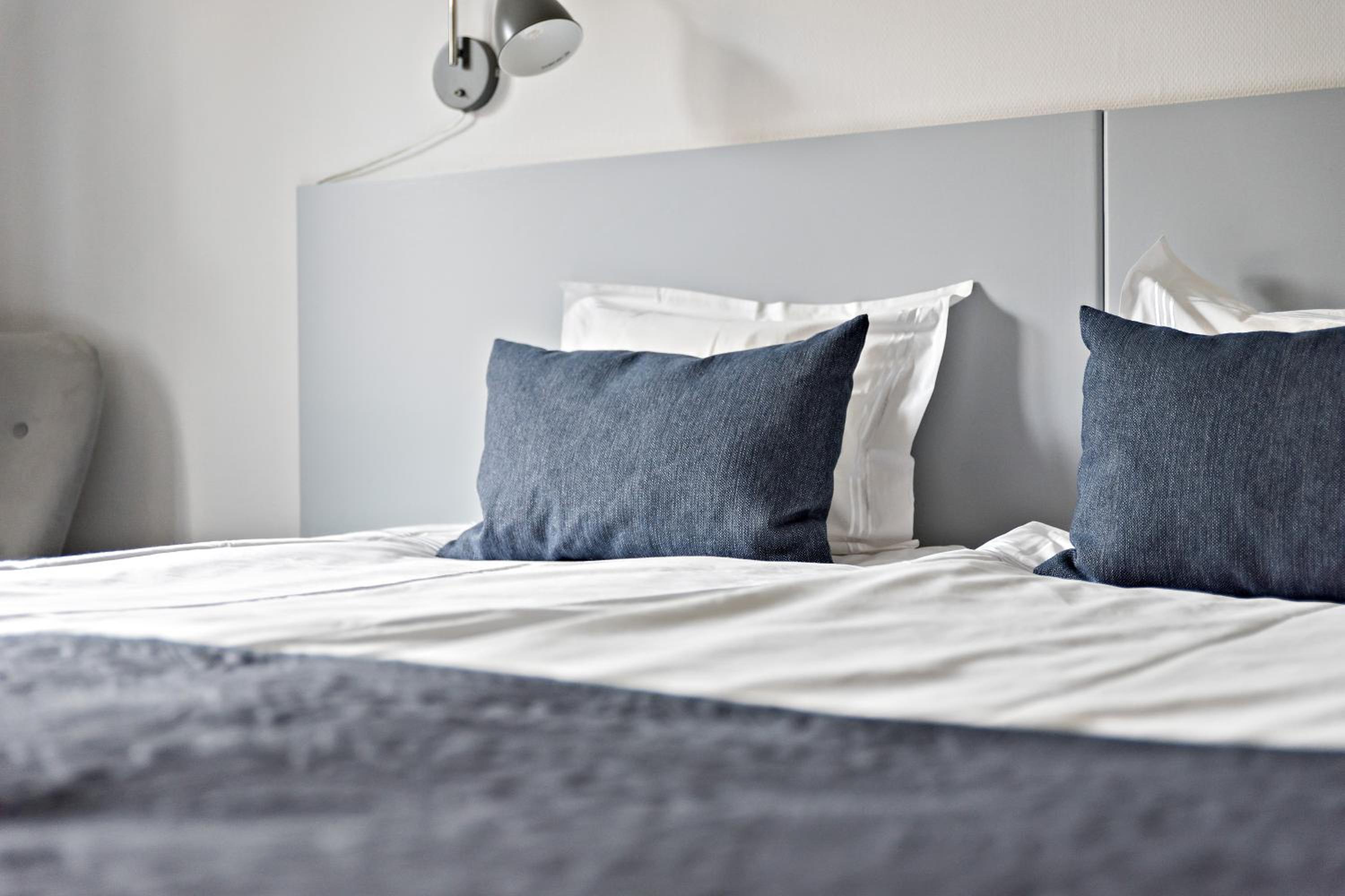 Standard Twin Room - Photo 2