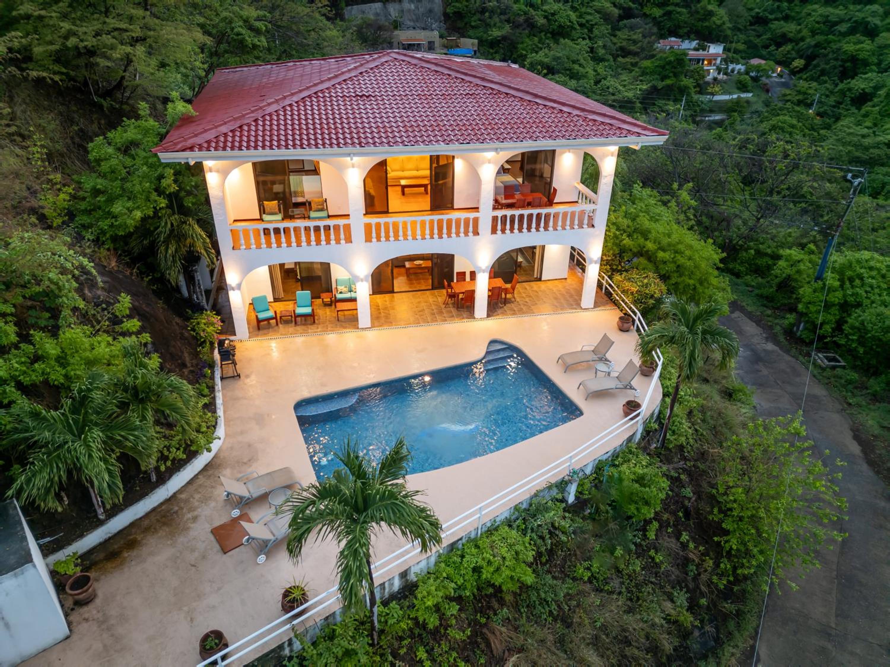 Deluxe Villa photo 2