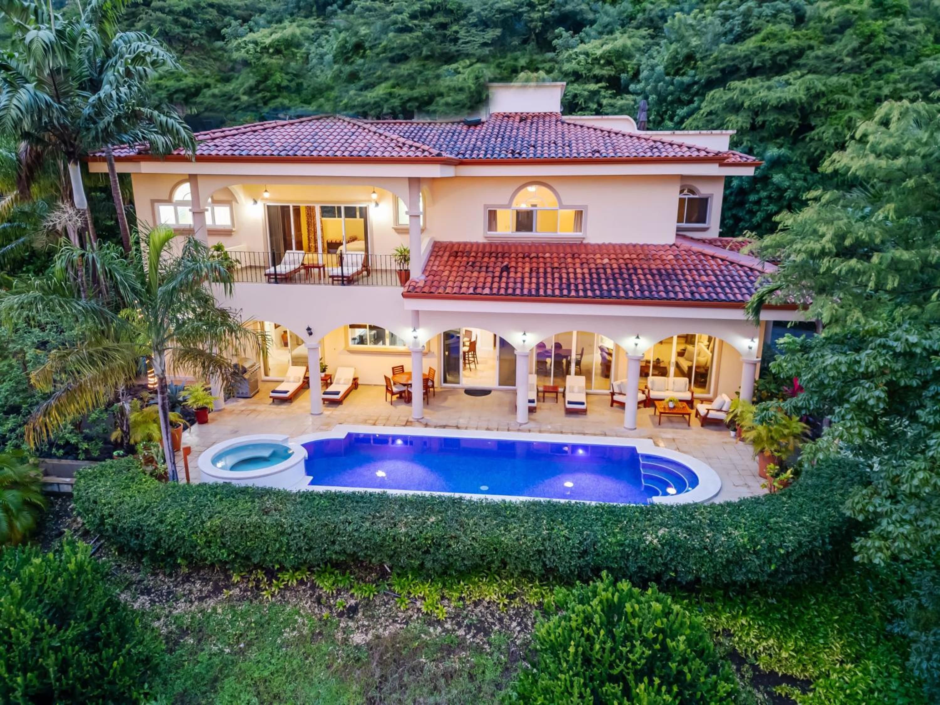 Deluxe Villa photo 2