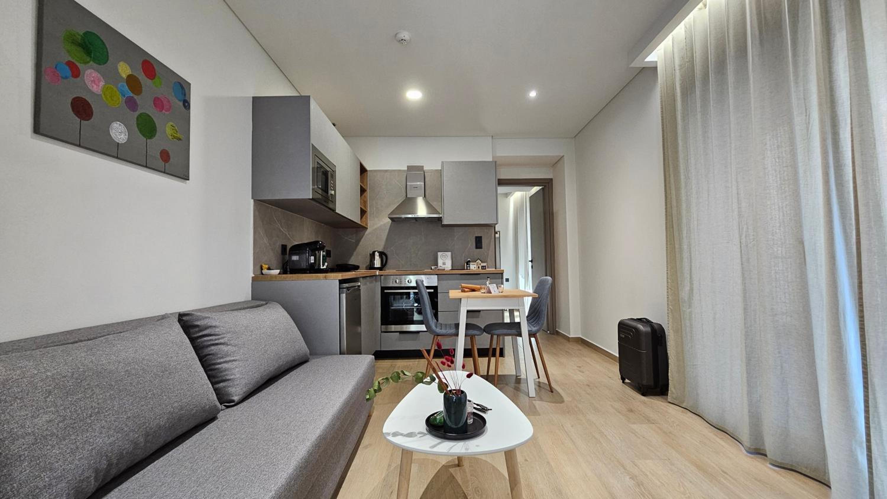 One-Bedroom Apartment