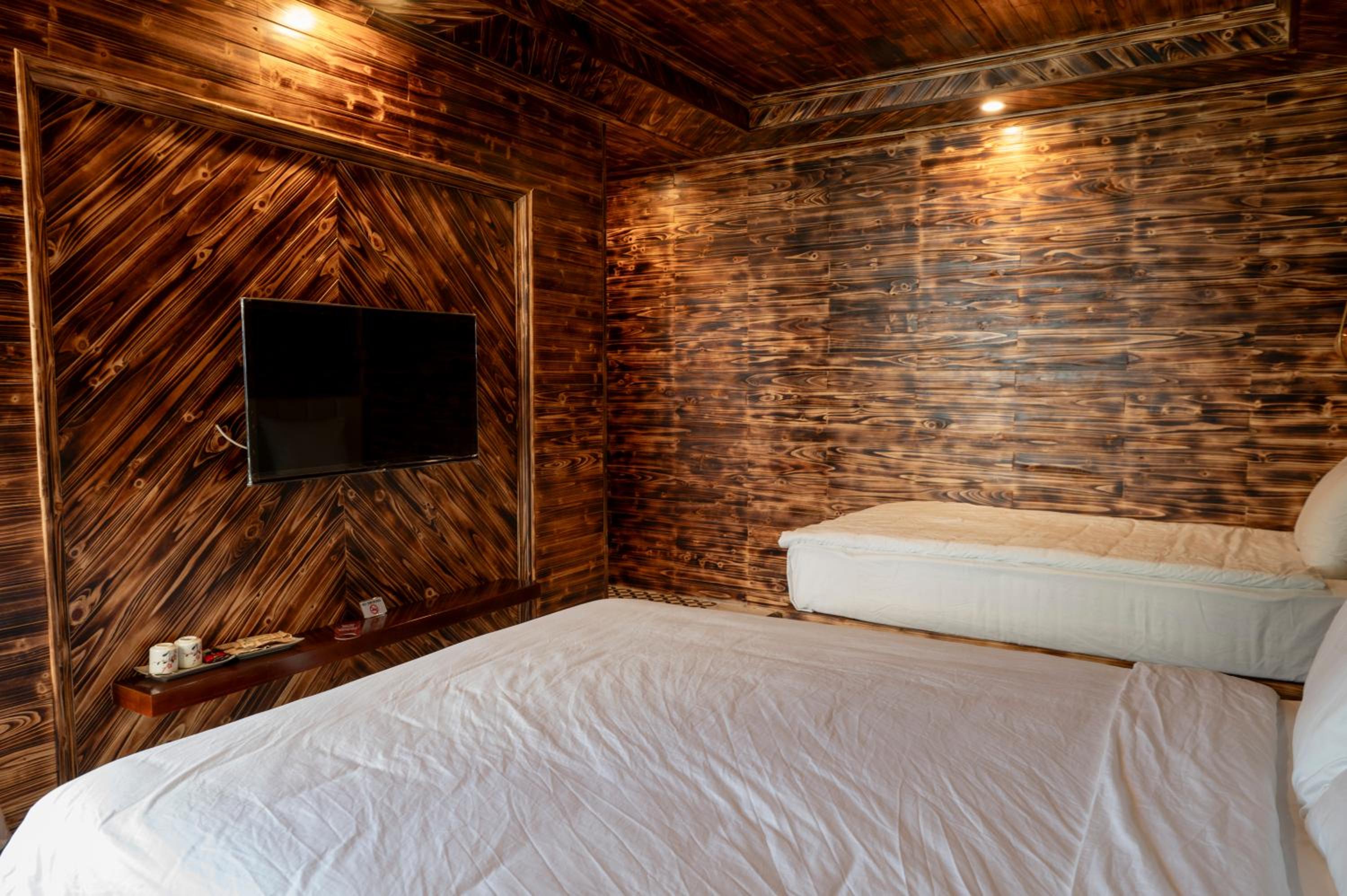 Deluxe Double Or Twin Room With Garden View - Photo 4