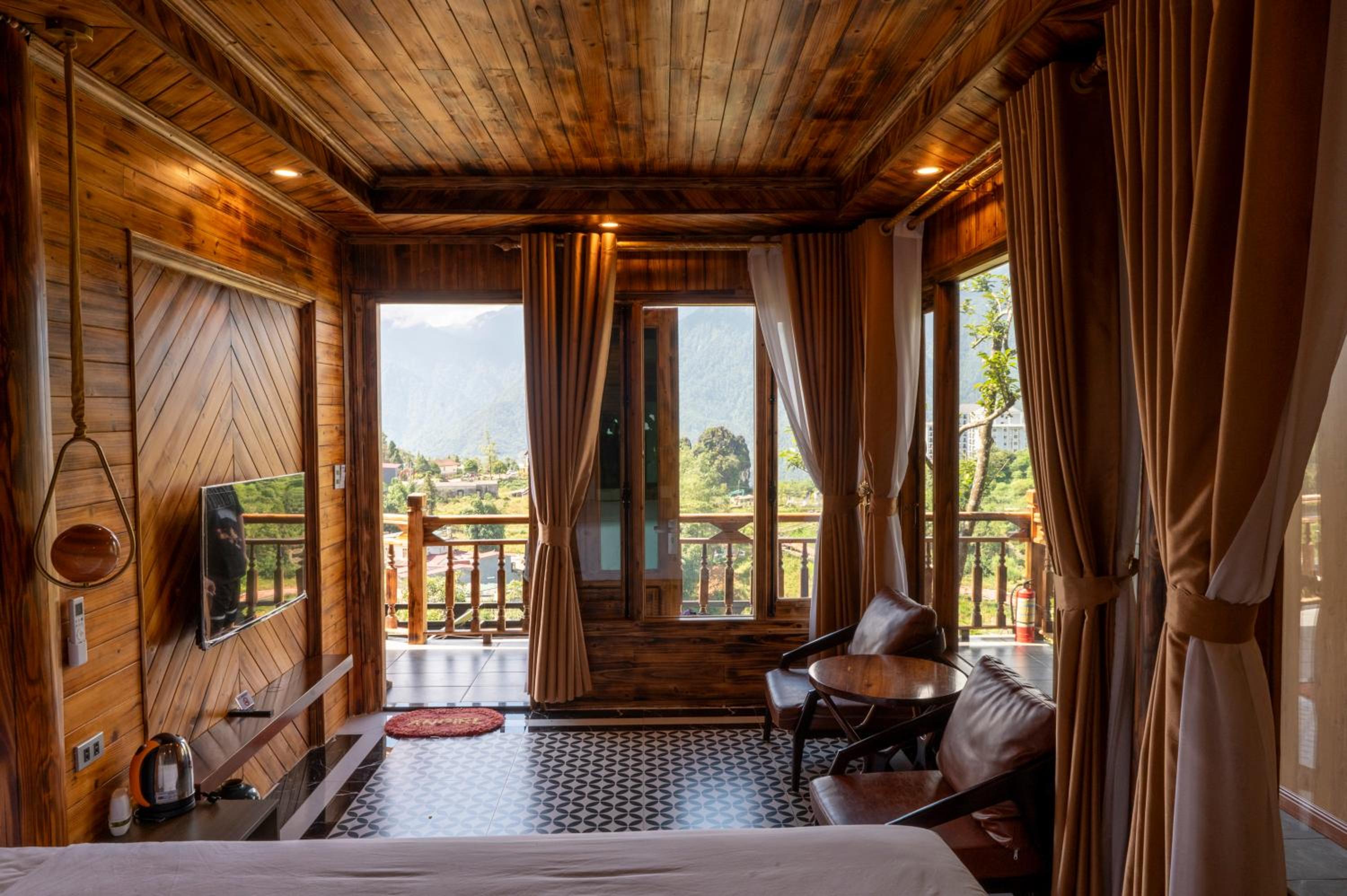 King Room With Mountain View photo 2