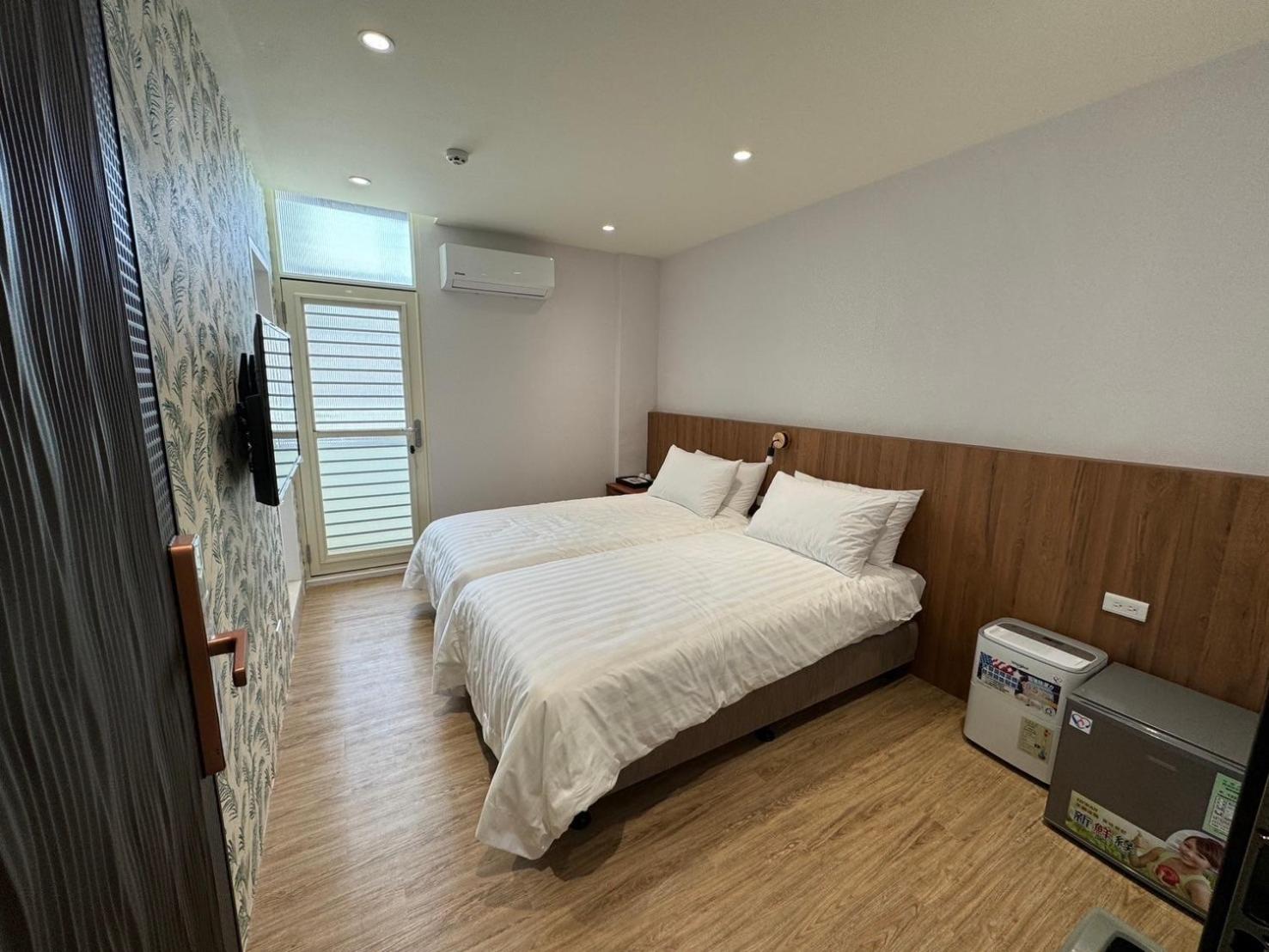 Standard Double or Twin Room photo 3